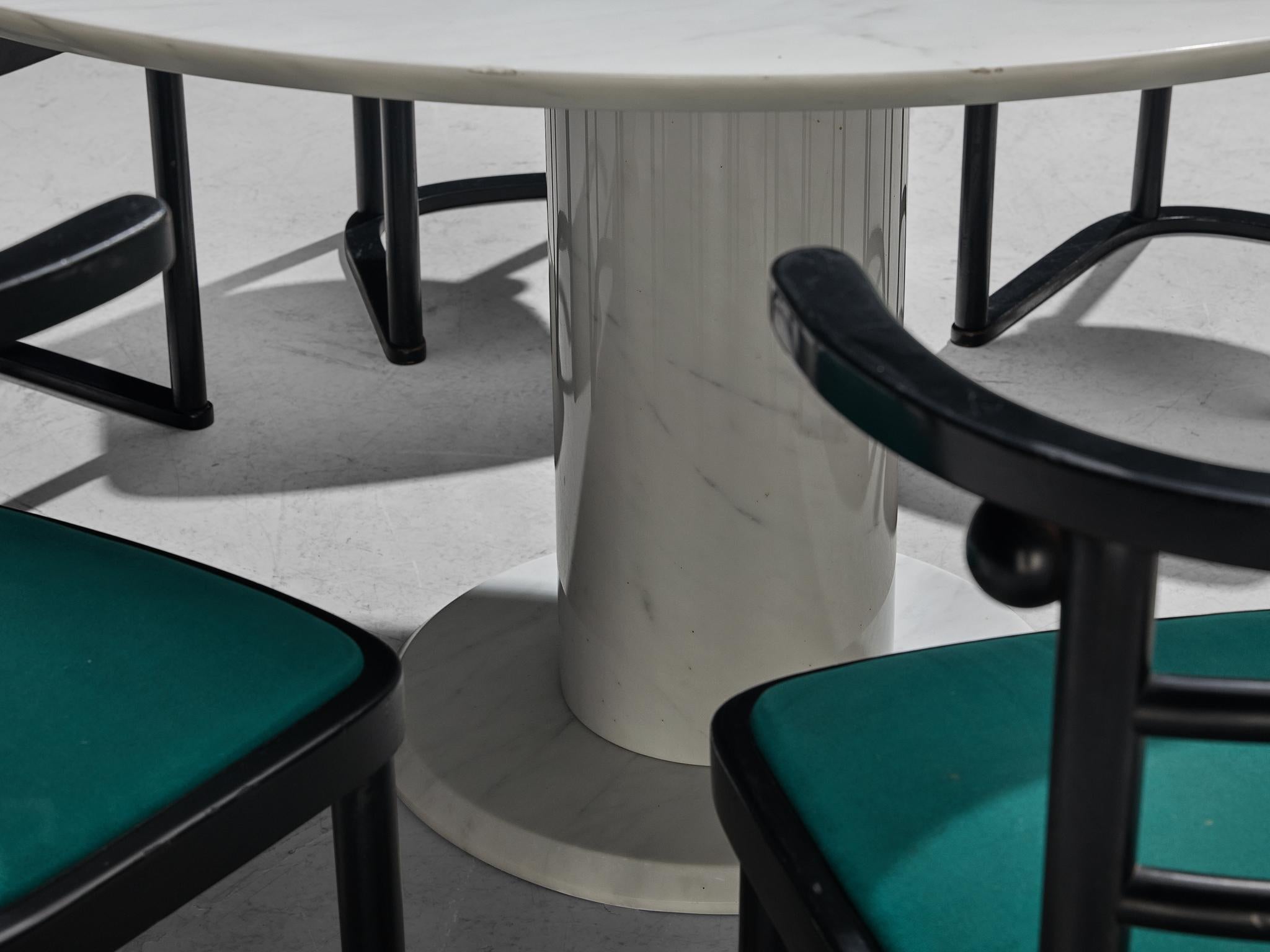 Set of a Round Marble Centre Table and Dining Chairs in Vivid Green Upholstery In Good Condition In Waalwijk, NL