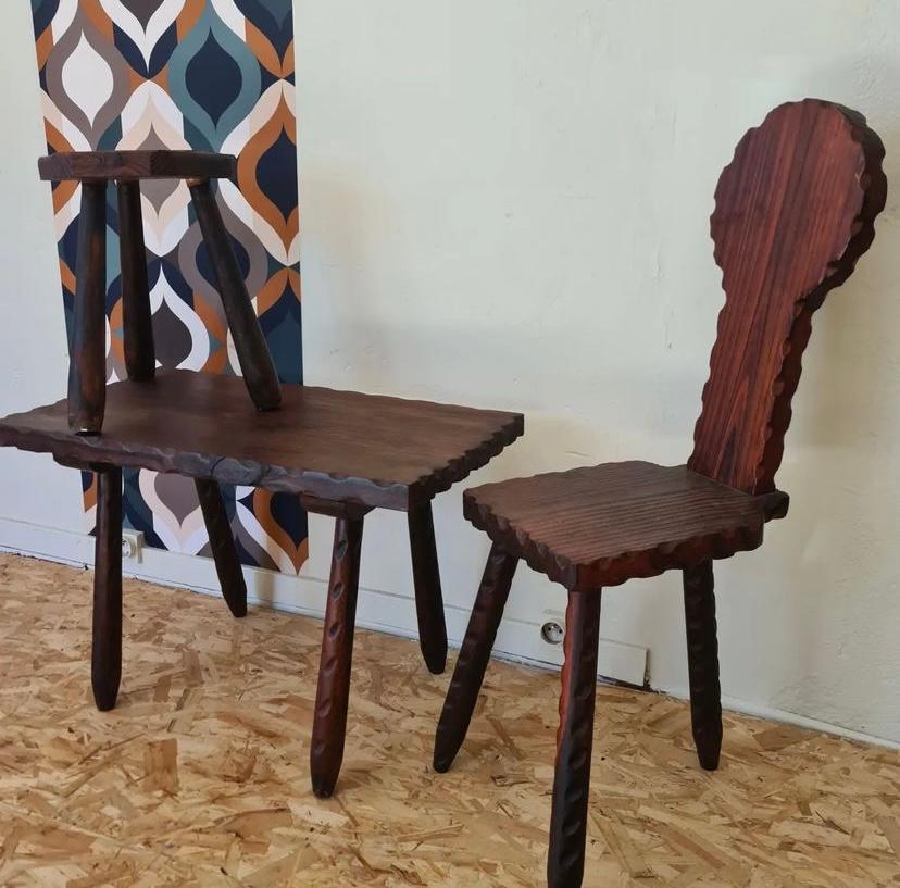 Ensemble de table, chaise et tabouret rustique Bon état - En vente à TARBES, FR