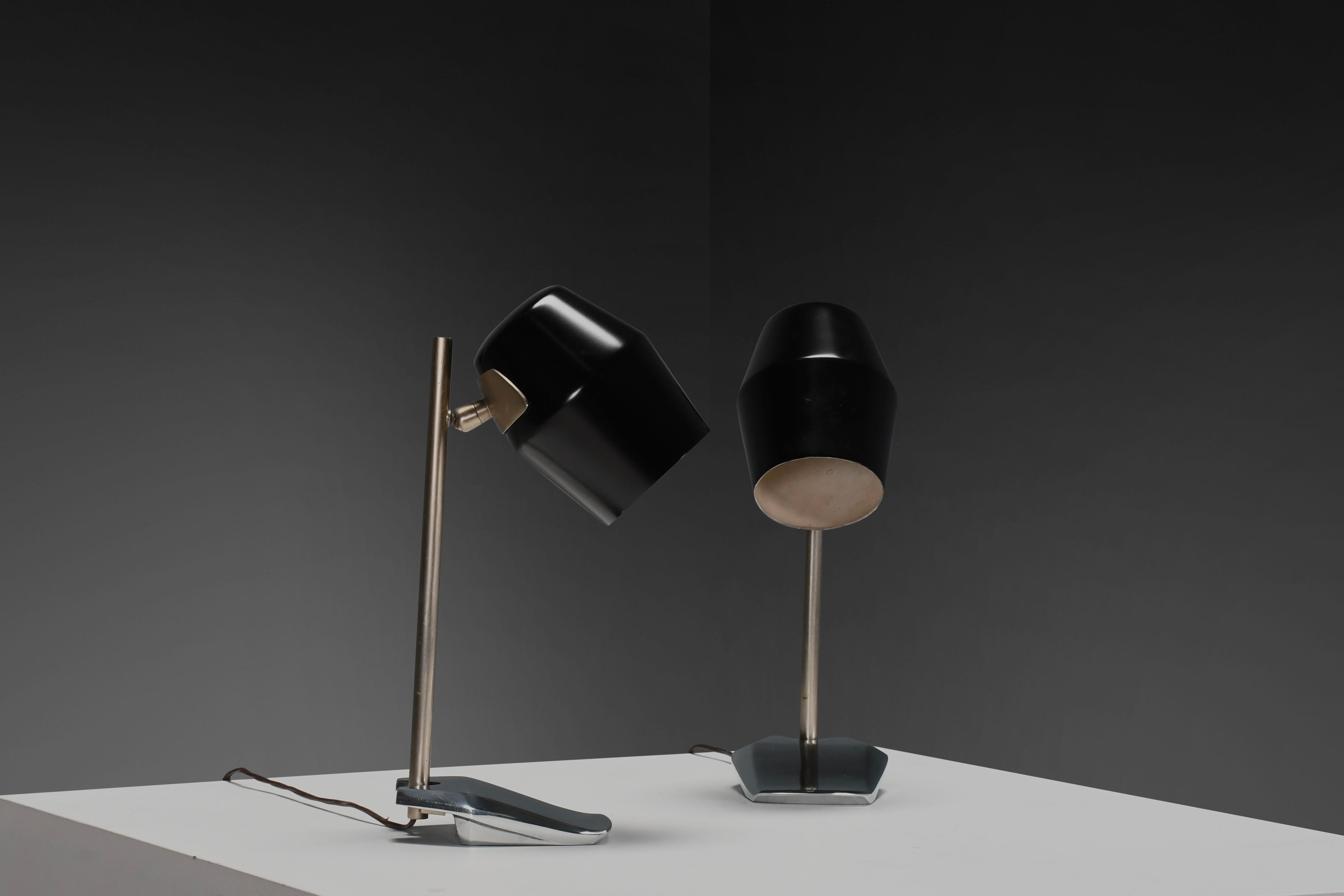 Laqué Ensemble de lampes de table réglables en métal noir par Oscar Torlasco pour Lumi, Italie en vente