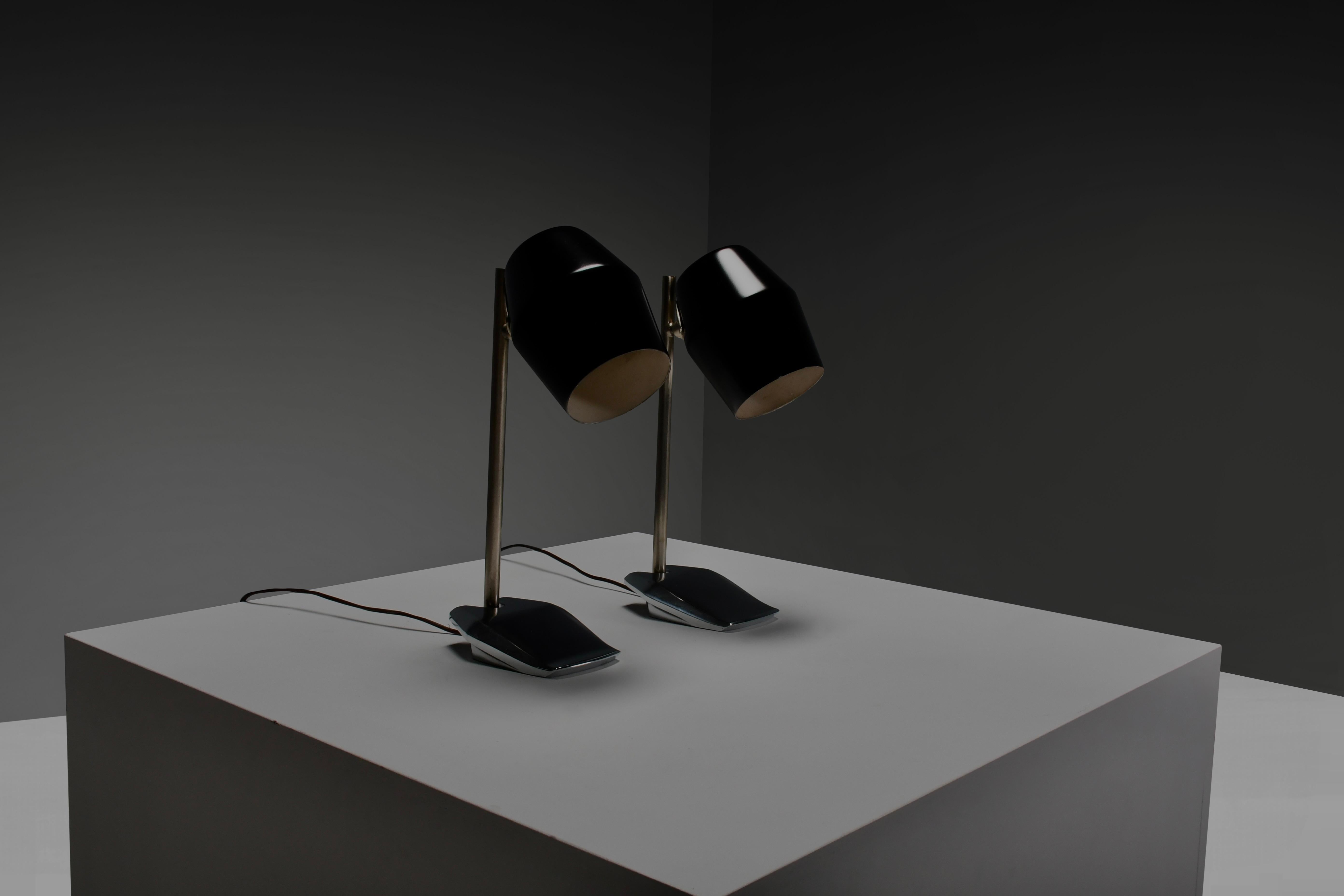 Métal Ensemble de lampes de table réglables en métal noir par Oscar Torlasco pour Lumi, Italie en vente