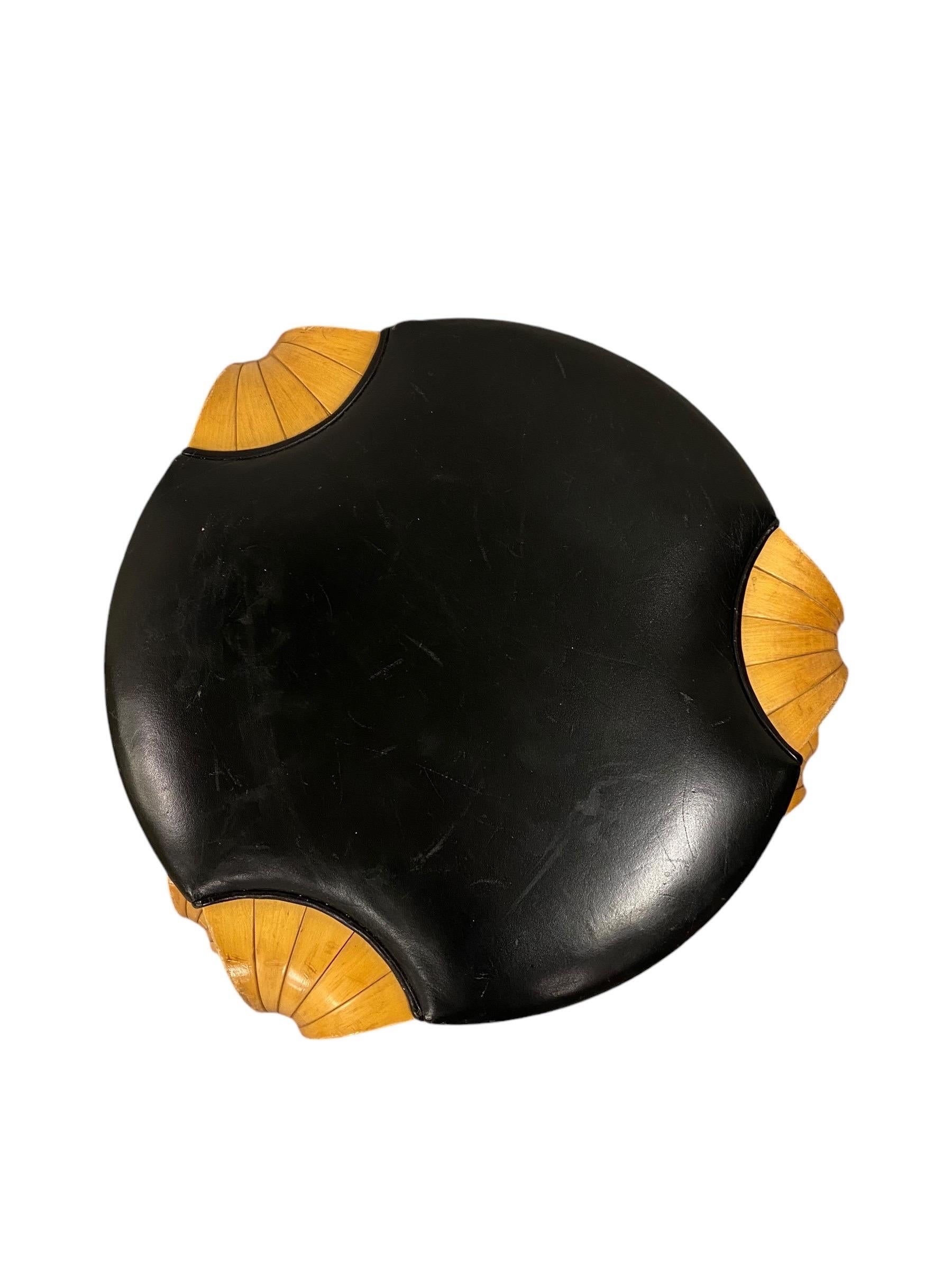 Set of Alvar Aalto Stool X600 in Birch and Original Black Leather, Artek, 1960s In condizioni buone in vendita a Helsinki, FI