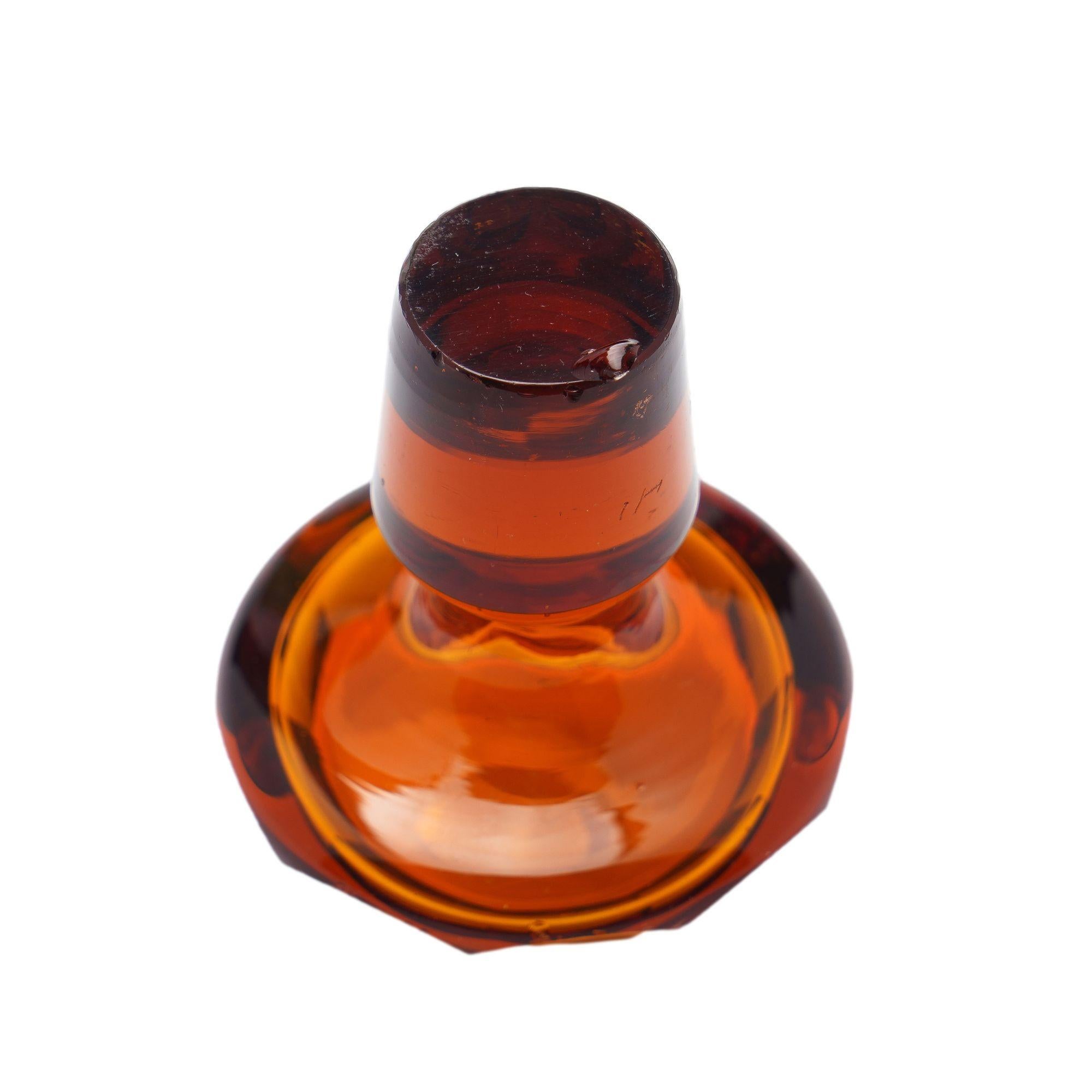 Set of amber glass stemware with decanter attributed to Phineas Dummer, c. 1830 For Sale 5