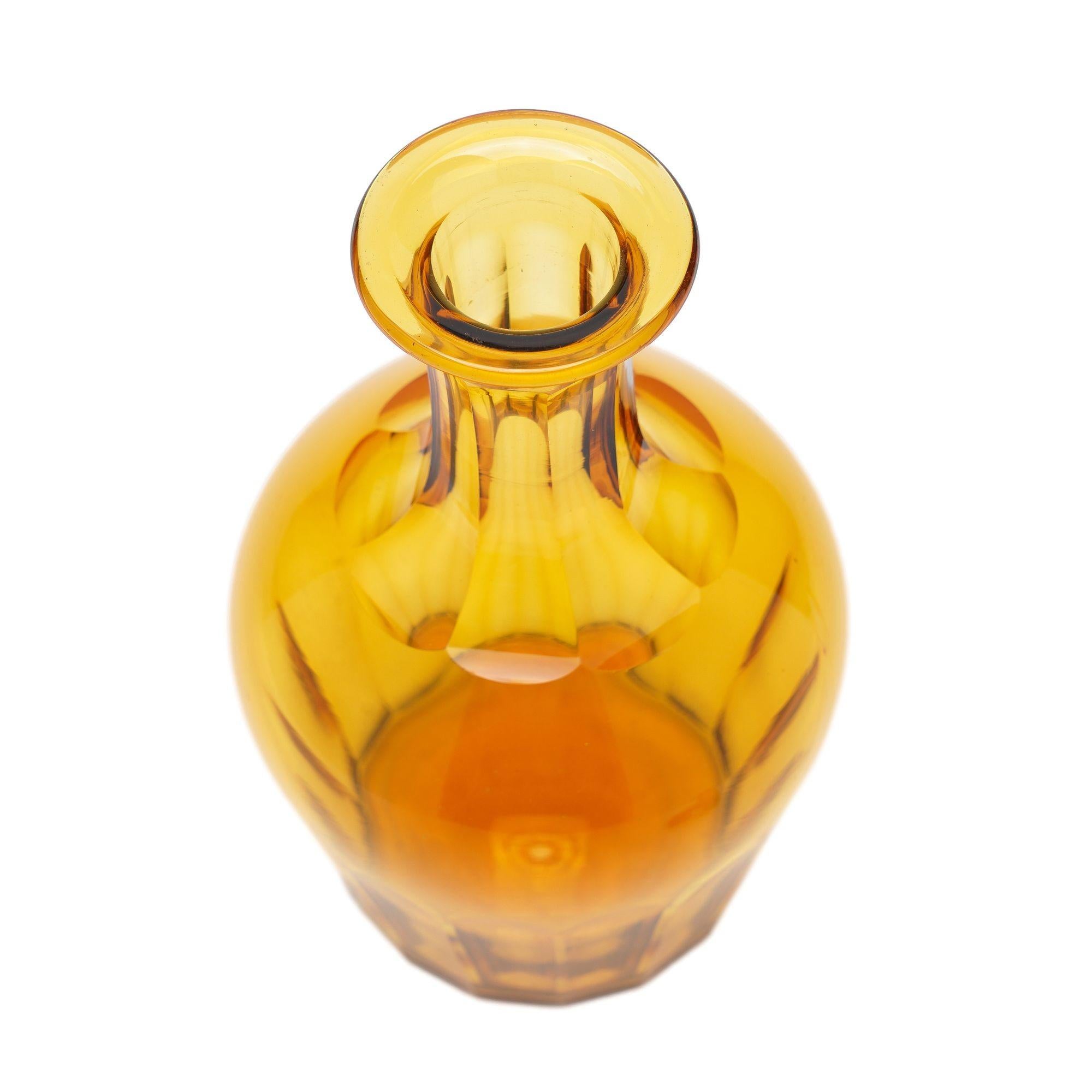 Set of amber glass stemware with decanter attributed to Phineas Dummer, c. 1830 For Sale 3