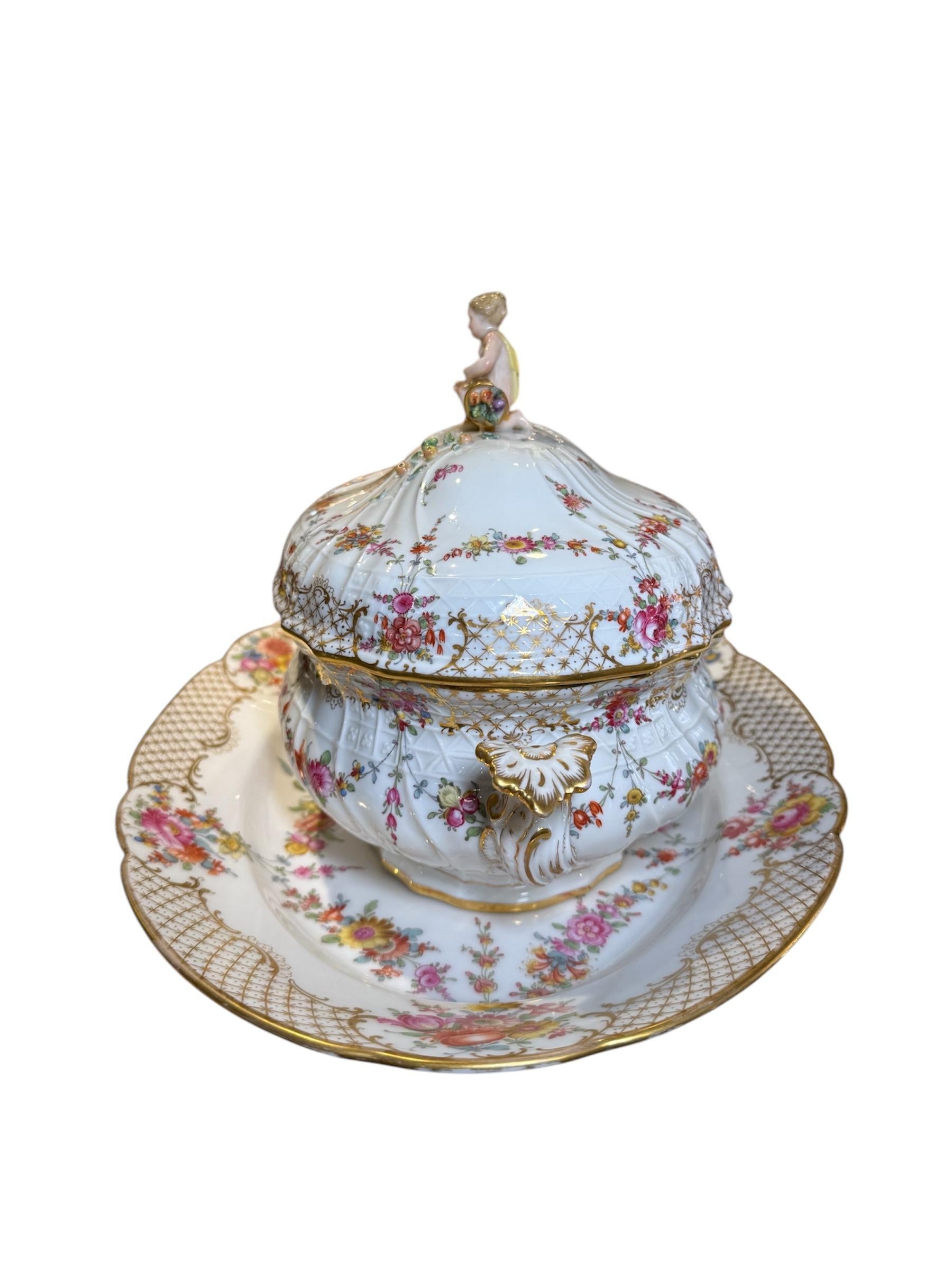 Set Of Ambrosius Lamm Of Dresden Porcelain Serverware For Sale 5
