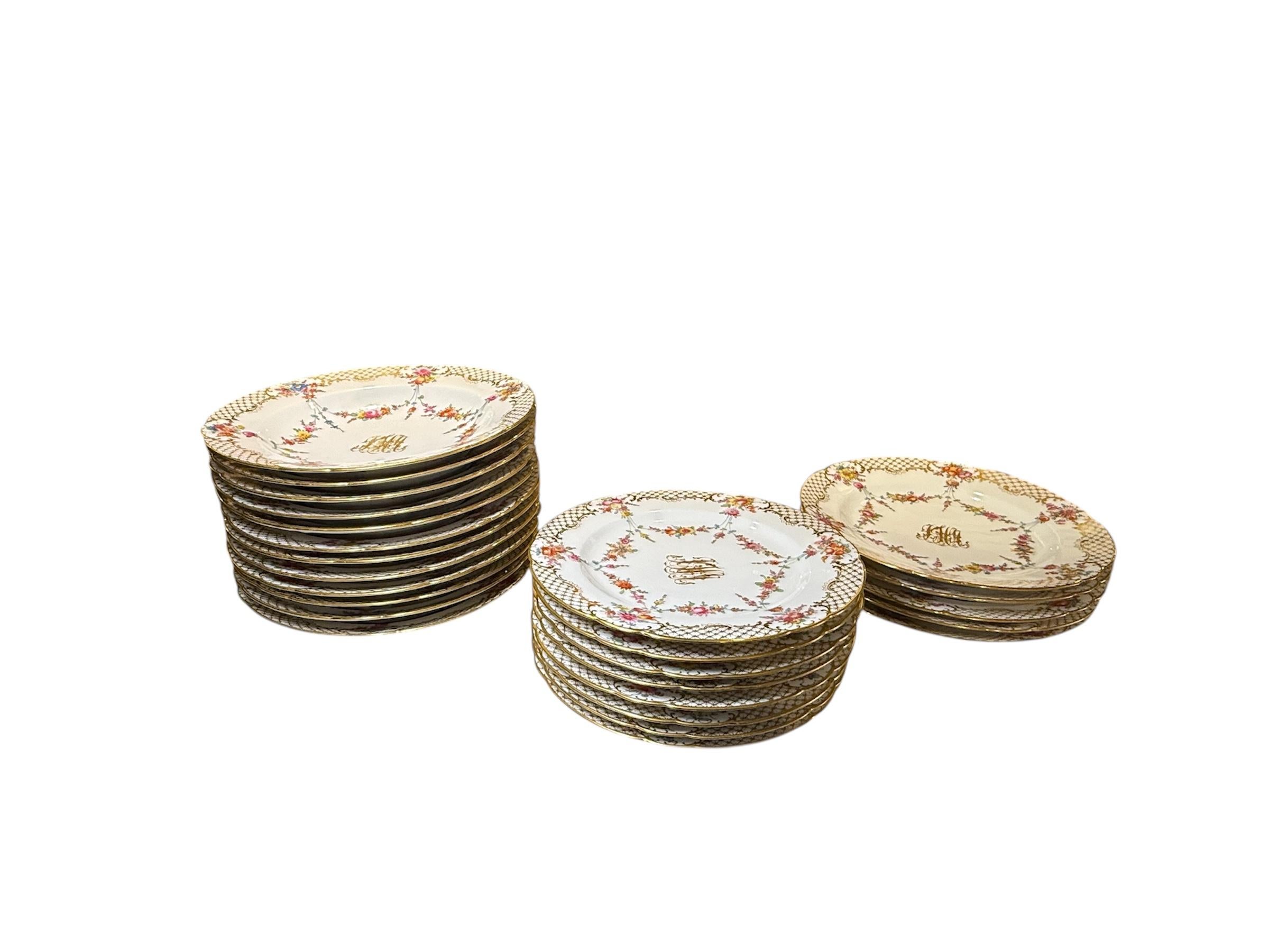 Set Of Ambrosius Lamm Of Dresden Porcelain Serverware For Sale 11