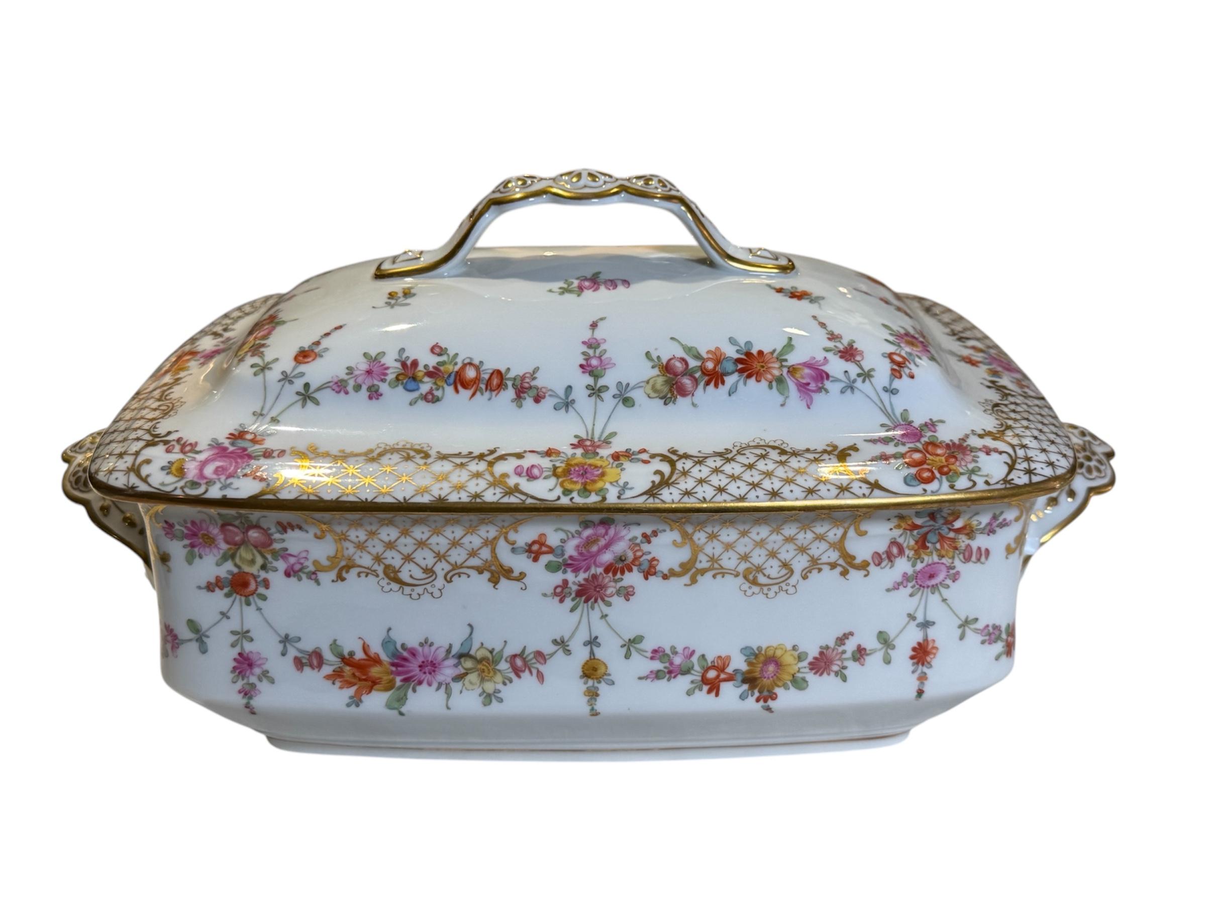 Set Of Ambrosius Lamm Of Dresden Porcelain Serverware For Sale 13