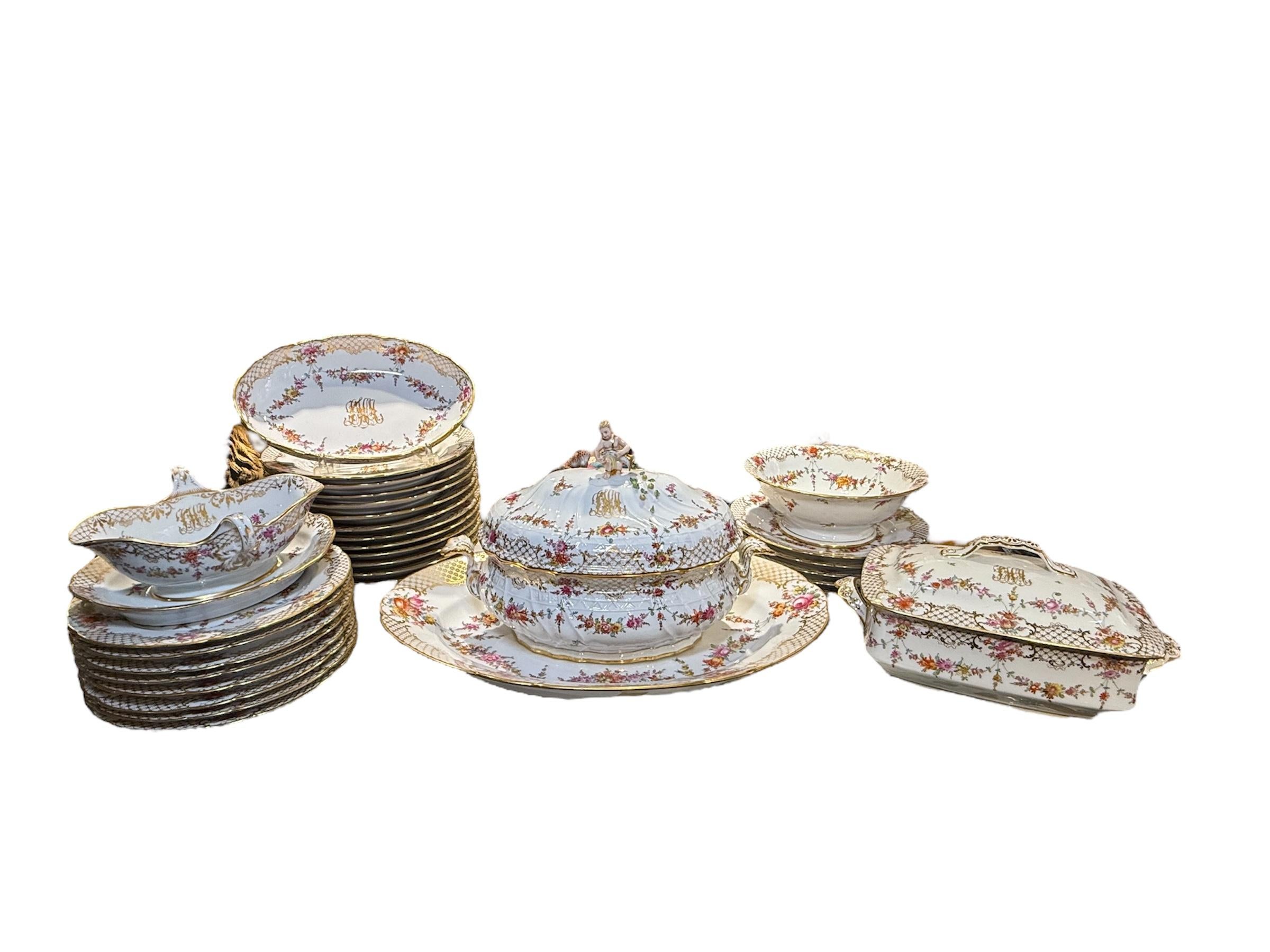 Set Of Ambrosius Lamm Of Dresden Porcelain Serverware For Sale 1