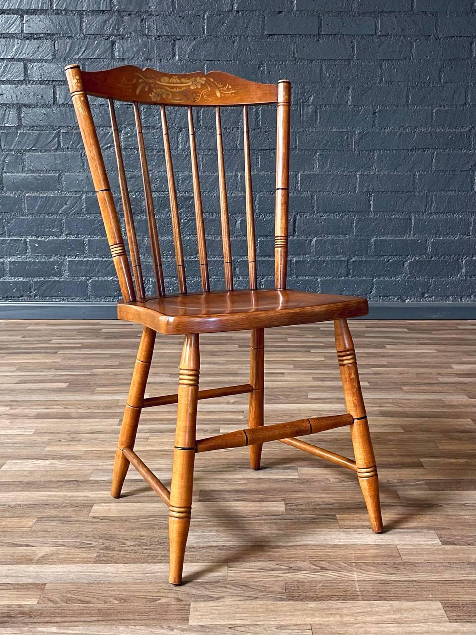 Set of American Colonial Style Dining Set w/ Stenciled Windsor Chairs For Sale 3