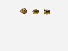 Set of an 18k Yellow Gold Hammered Cufflinks and Buttons