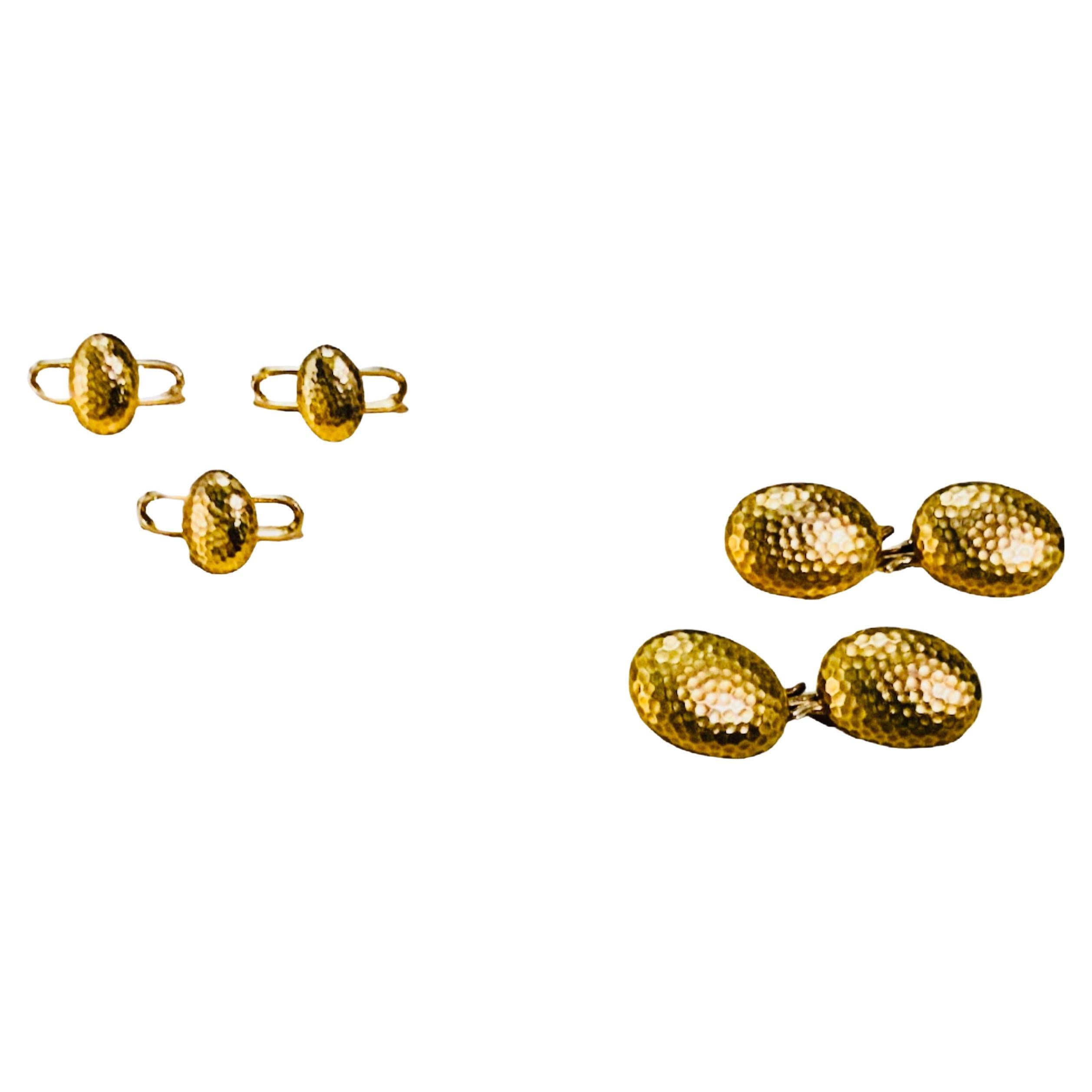 Set of an 18k Yellow Gold Hammered Cufflinks and Buttons For Sale