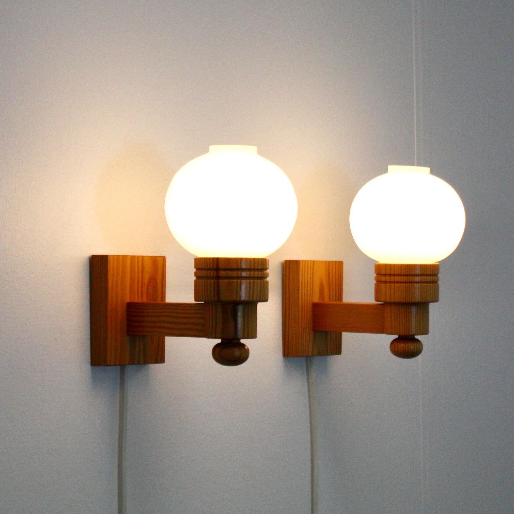 1970s wall lights