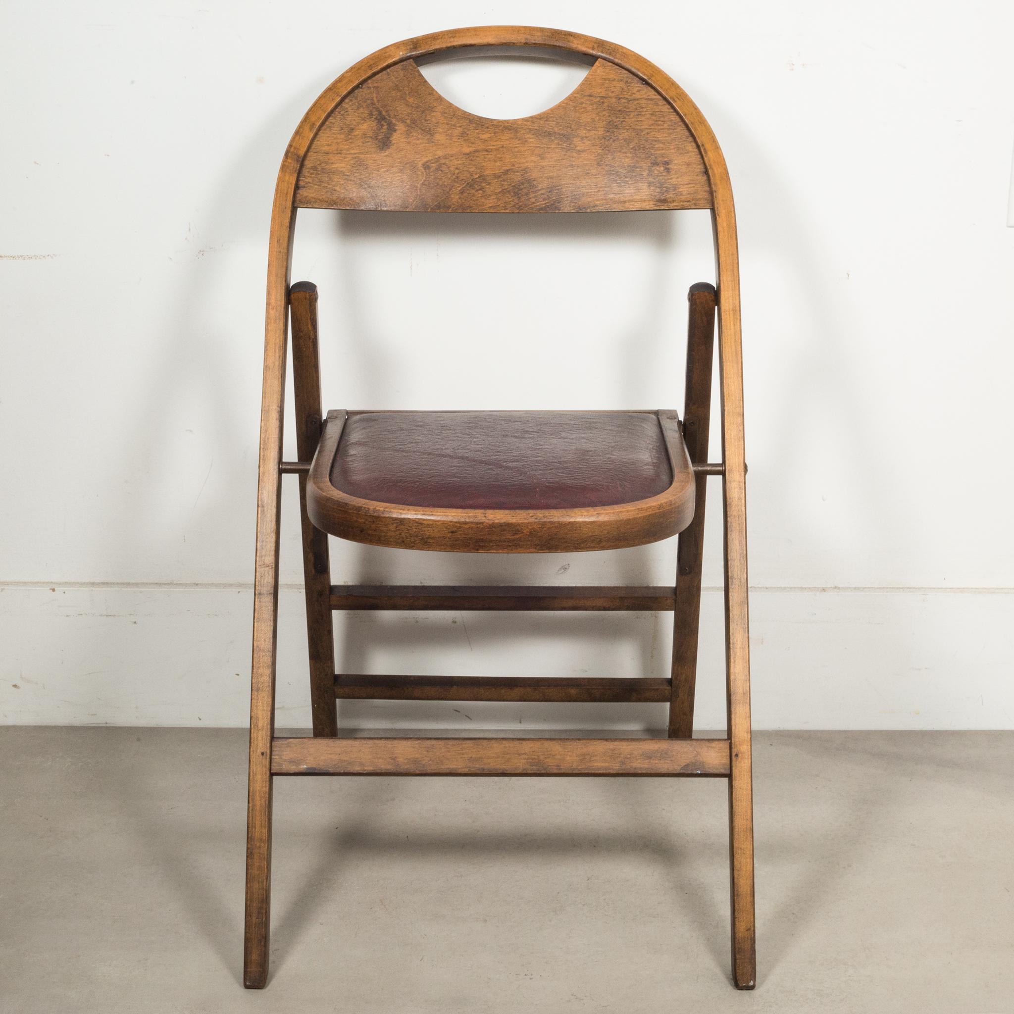 Late 19th C./Early 20th C. Antique Acme Folding Chairs C.1890-1910 In Good Condition In San Francisco, CA