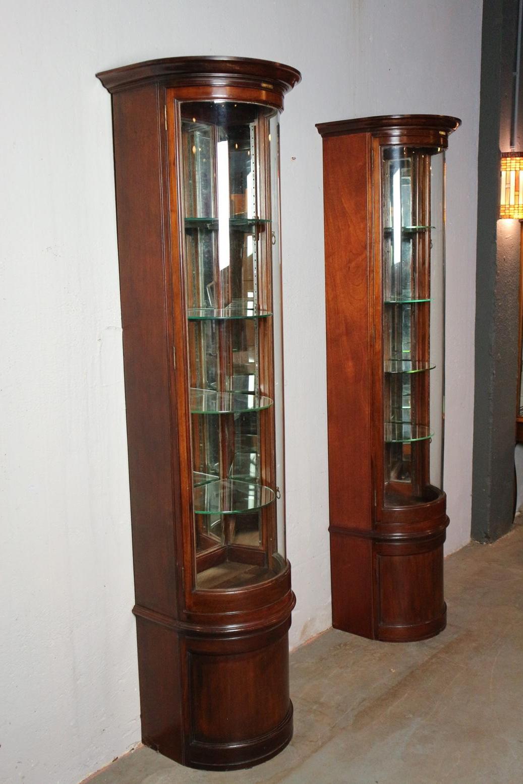 Set of Antique Display Cabinets In Good Condition For Sale In Eindhoven, NL