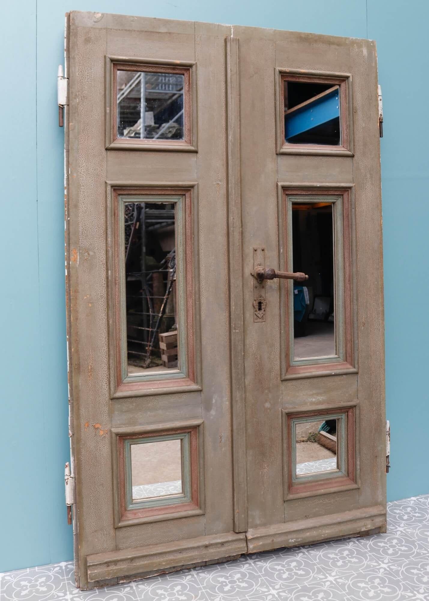 Set of Antique Double Doors with Mirrored Panels In Fair Condition For Sale In Wormelow, Herefordshire