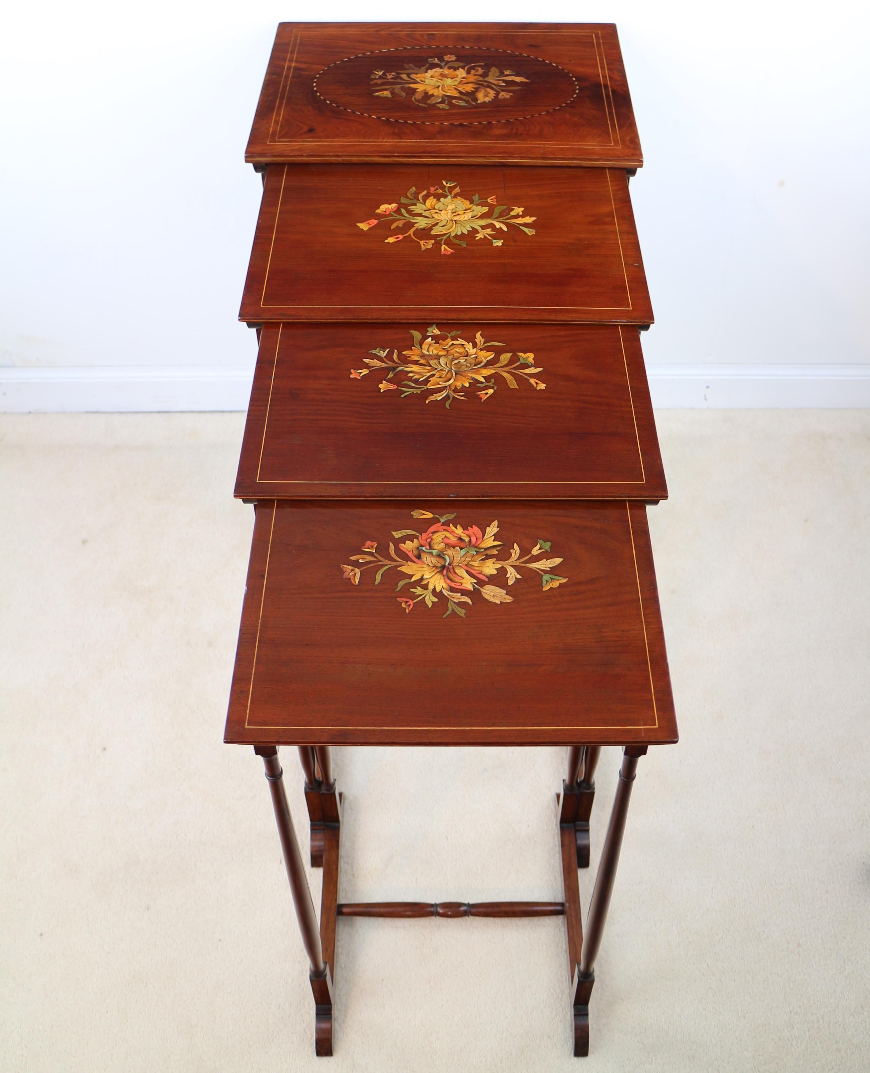 Set of Antique English Victorian Mahogany and Marquetry Inlaid Quartetto Tables In Good Condition For Sale In Glasgow, GB