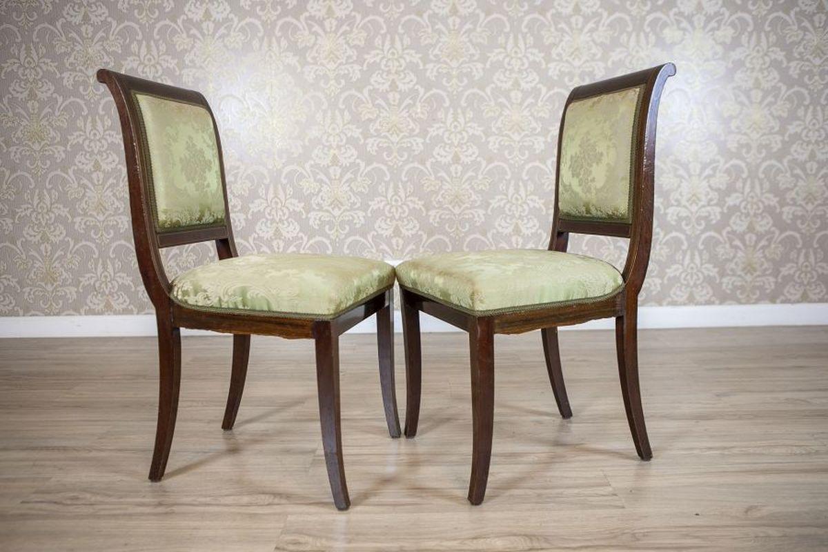 Ensemble de meubles anciens en noyer anglais de la fin du 19e siècle en vente 1