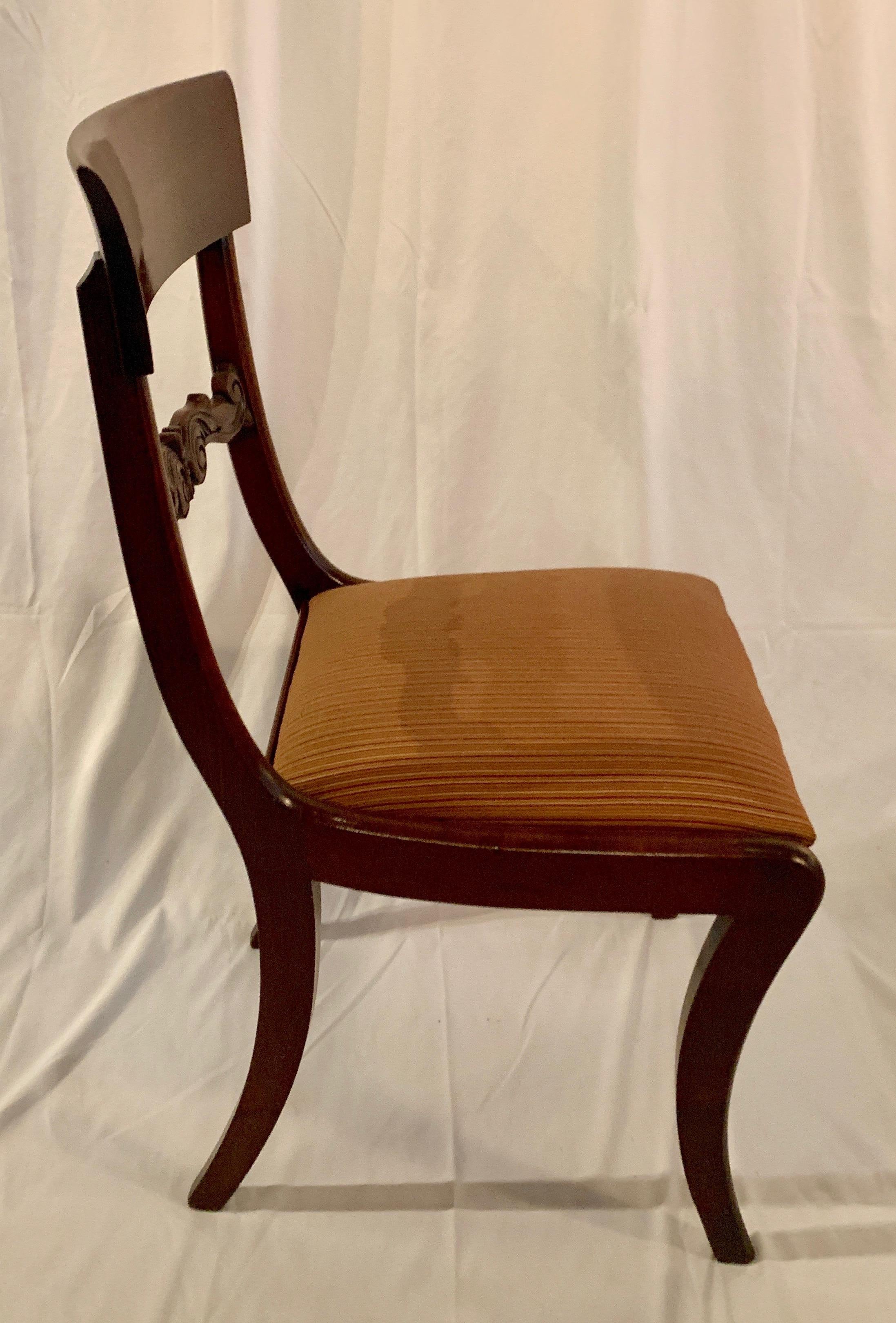 Set of antique Federal style chairs, circa 1890-1910
EDC016.