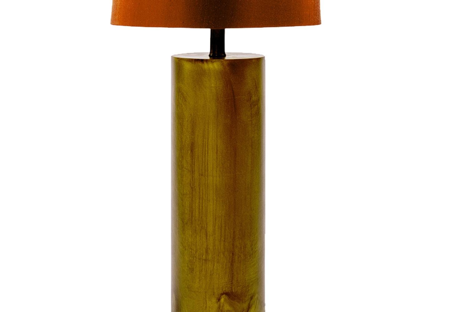 Moderne Ensemble de bases de lampe anciennes en résine dorée avec abat-jour en soie par Studio Sturdy en vente