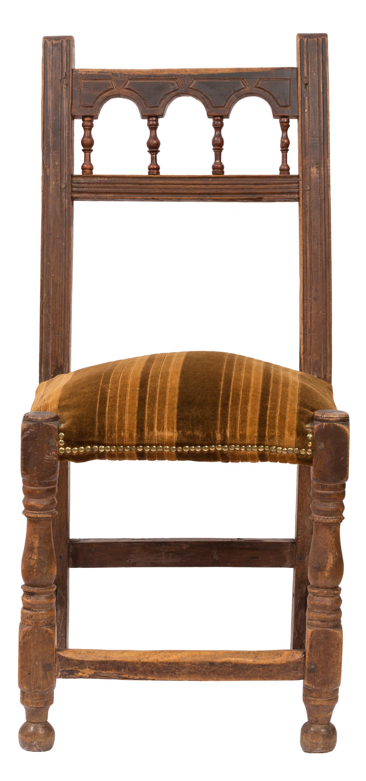Ensemble de chaises rustiques anciennes fabriquées à la main et tapissées, provenant du nord de l'Espagne en vente 2