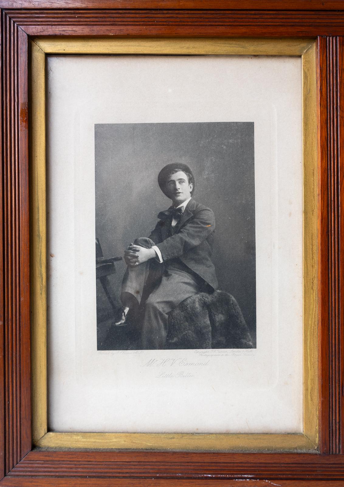 Set Of Antique Photographs Of Actors In Costume From 'Trilby' Theatre Production For Sale 5