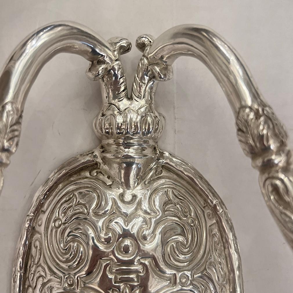 Inizio XX secolo Set di lampade da sole placcate in argento antico, vendute a coppia in vendita
