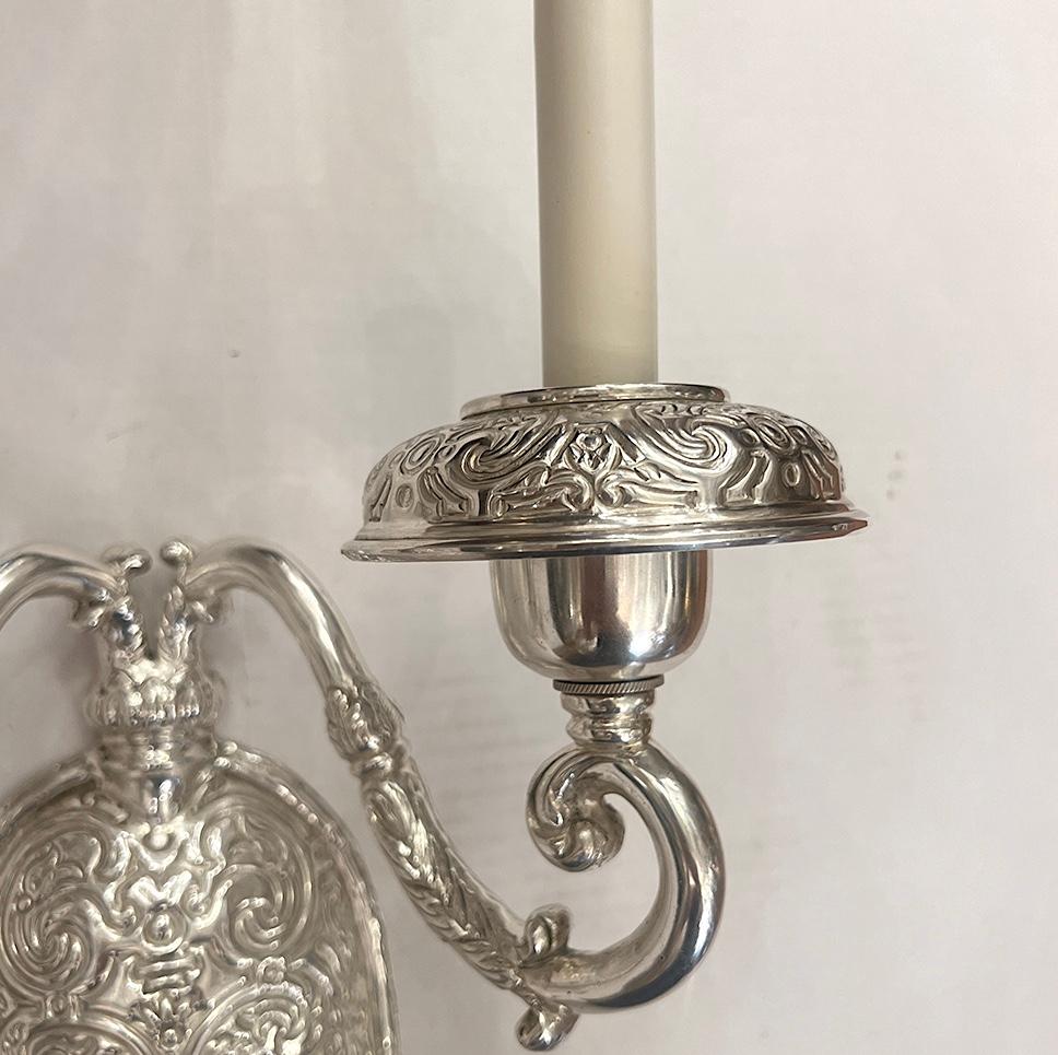 Set di lampade da sole placcate in argento antico, vendute a coppia in vendita 1