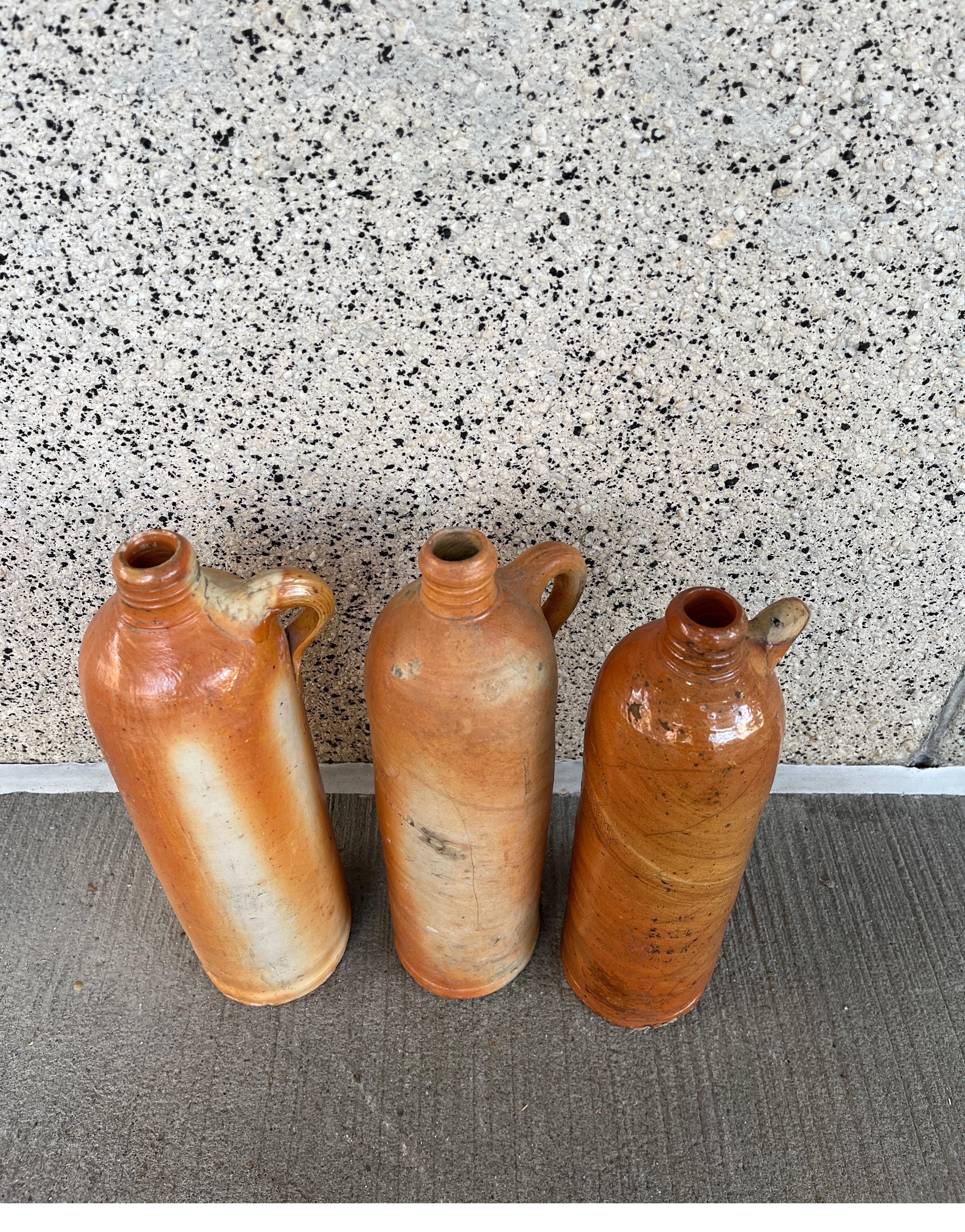 Set antiker Ginflaschen aus Steingut aus Steingut im Angebot 8