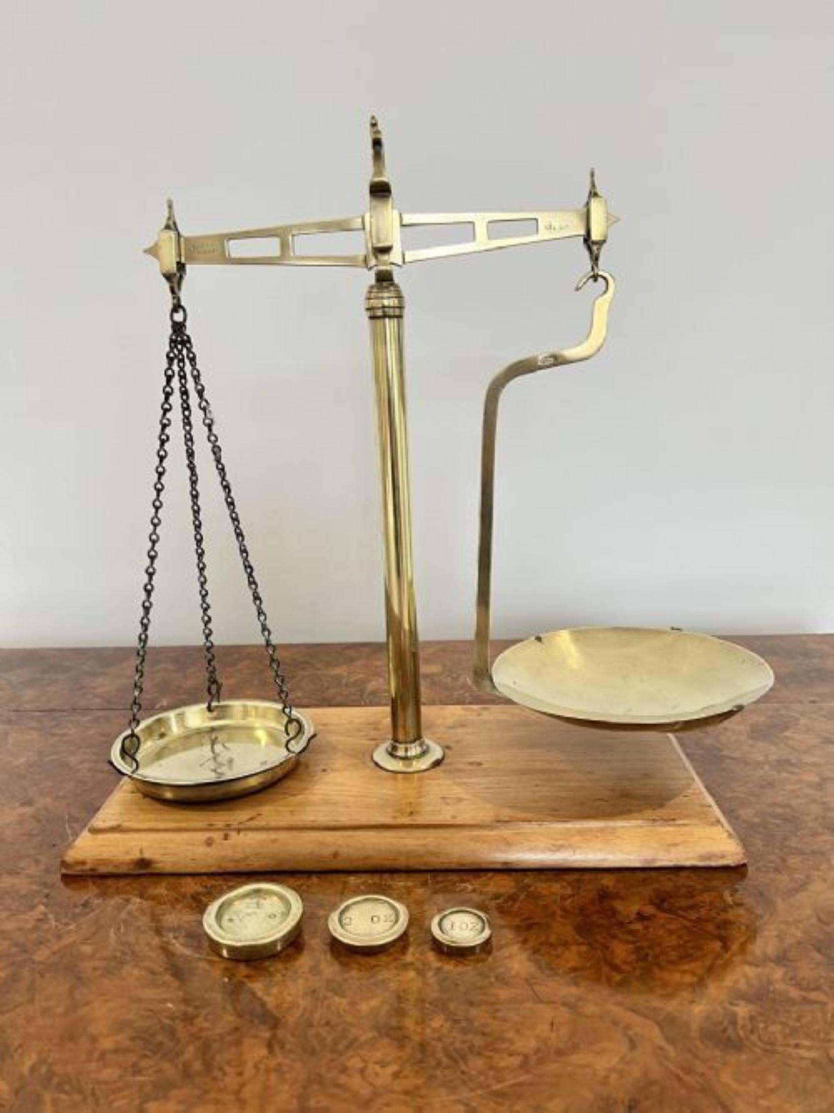 Set of antique Victorian brass scales In Good Condition For Sale In Ipswich, GB