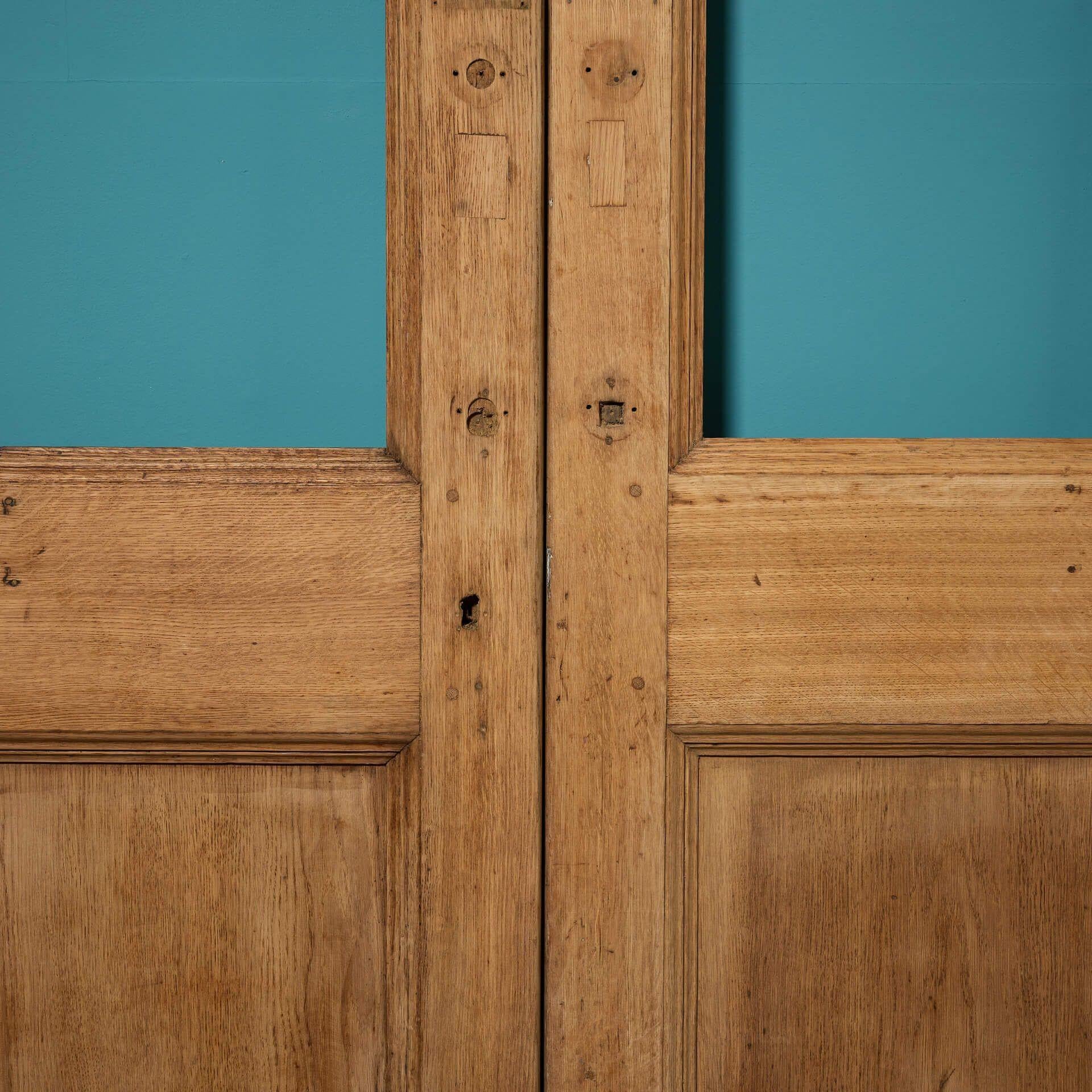 Vittoriano Set di antiche porte vittoriane a doppio battente in Oak per la chiusura a vetri in vendita