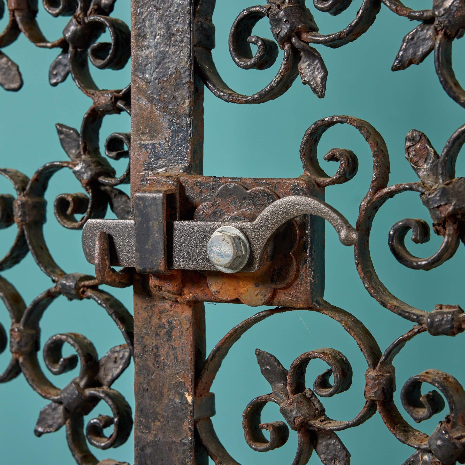 Edwardian Set of Antique Wrought Iron Pedestrian Gates For Sale