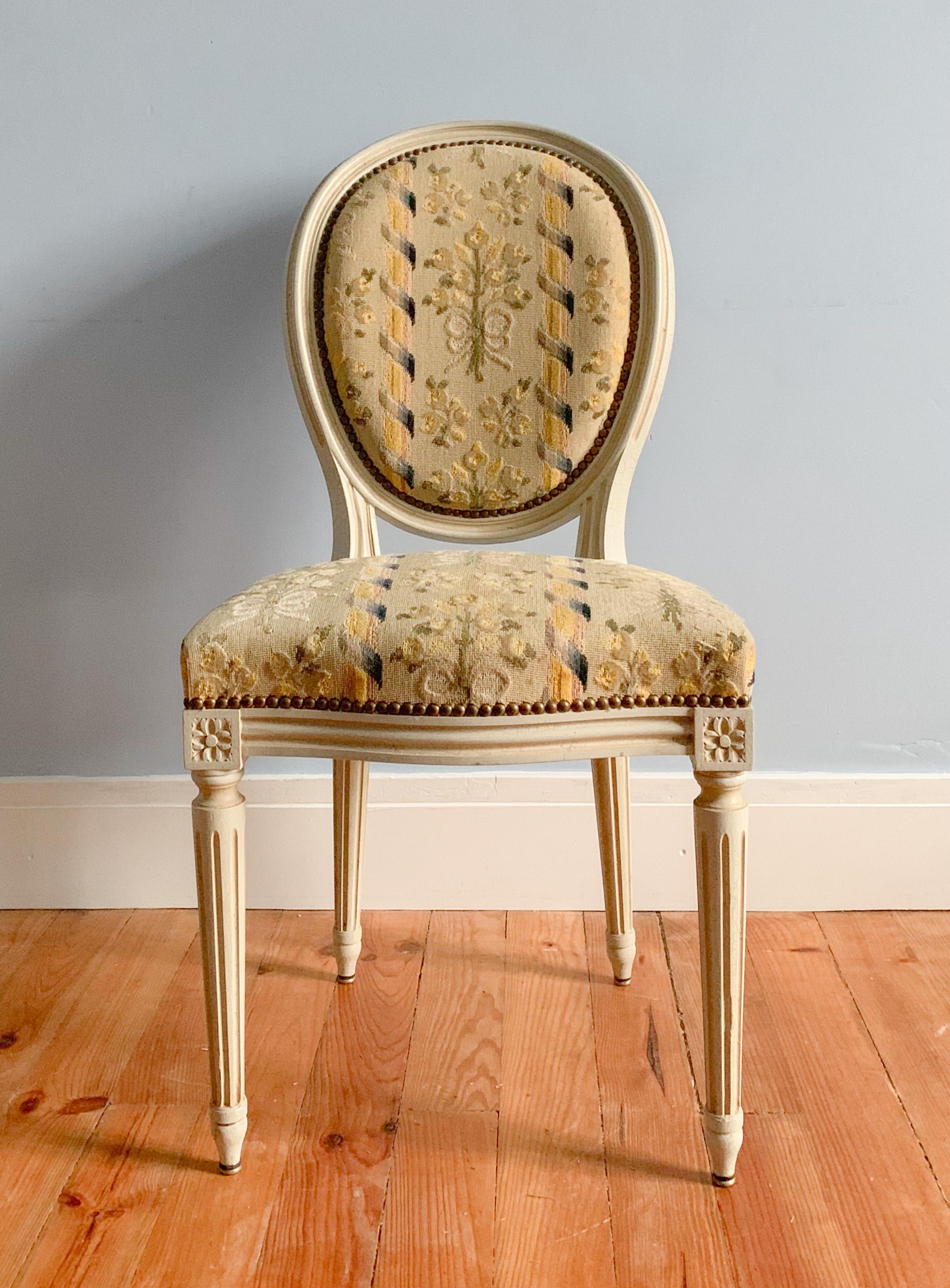Set of Armchair Medaillon and His Chair in Lacquered Wood Louis XVI Style For Sale 11