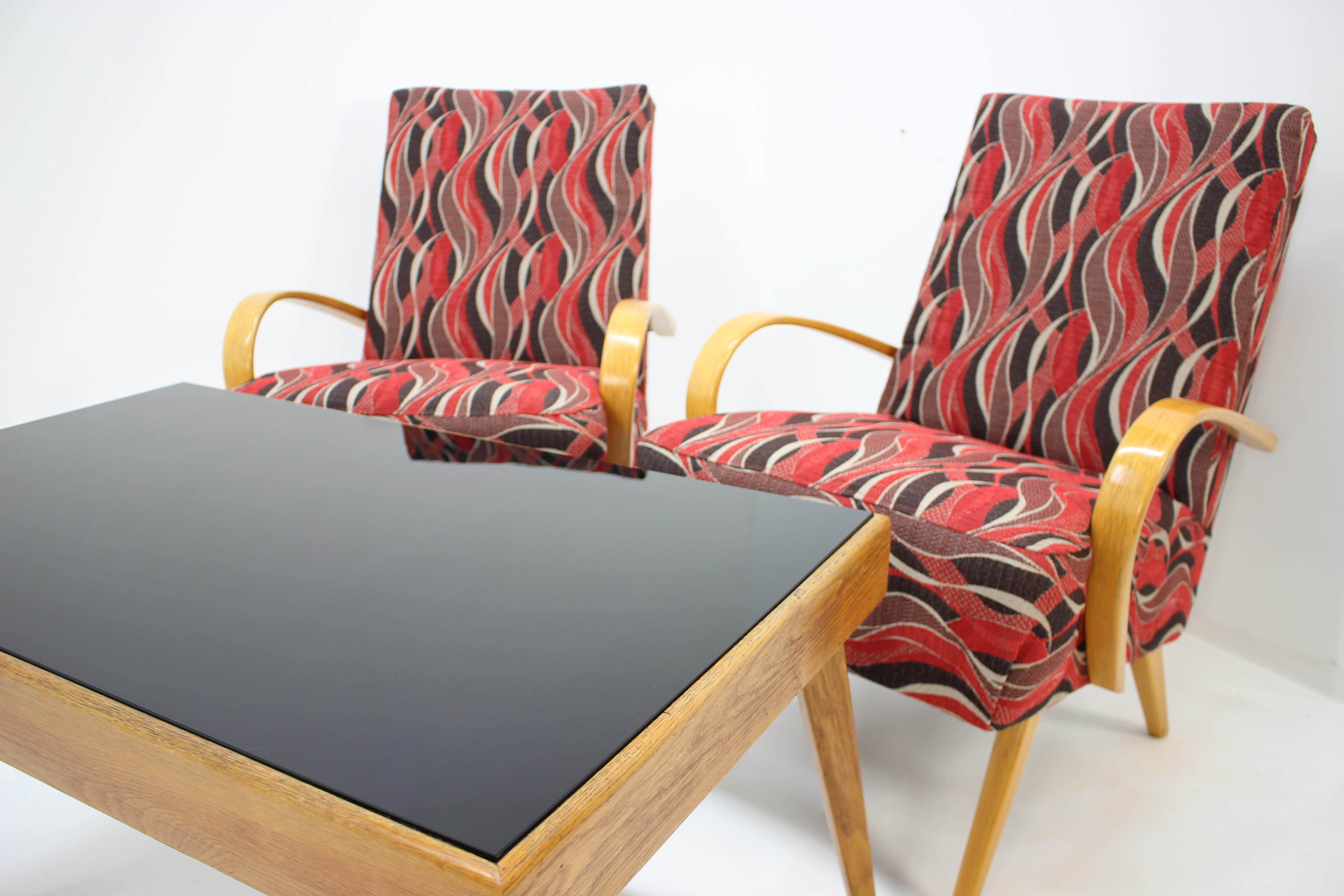 Mid-Century Modern Set of Armchairs and Coffee Table by Jaroslav Smidek, 1960s