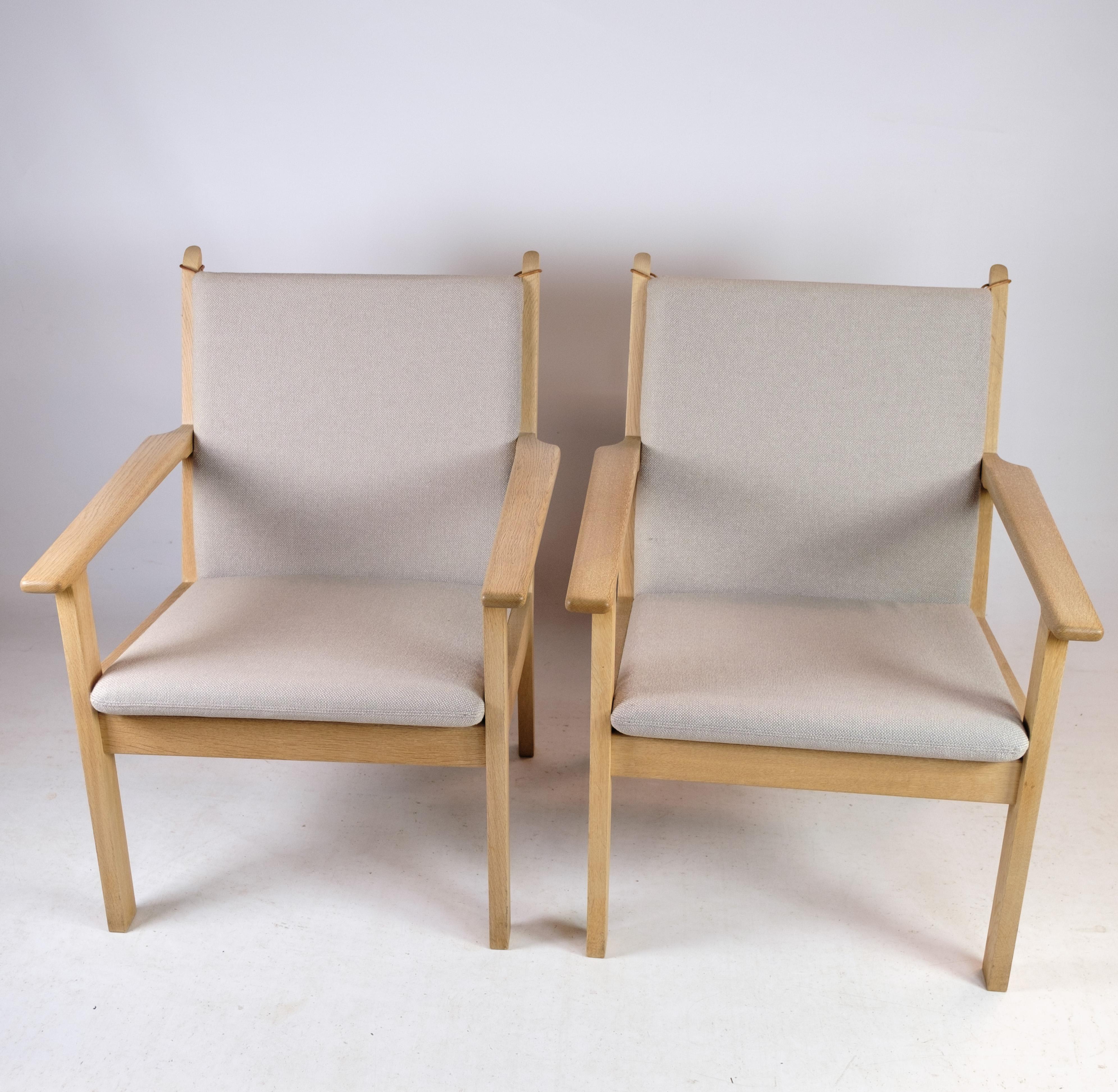 Ensemble de 2 fauteuils modèle Ge284 conçus par Hans J. Wegner et fabriqués par Getama en vente 4