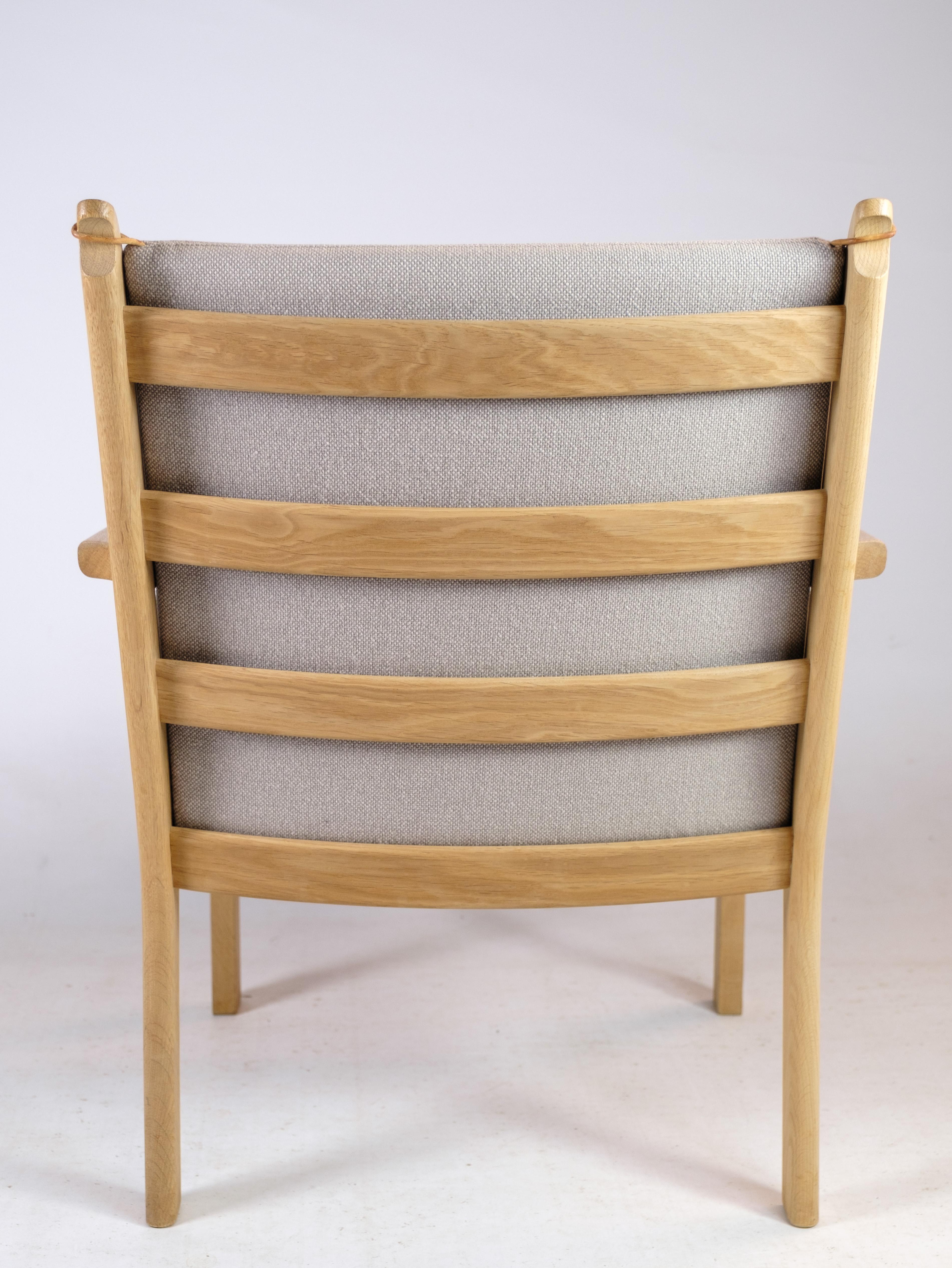 Milieu du XXe siècle Ensemble de 2 fauteuils modèle Ge284 conçus par Hans J. Wegner et fabriqués par Getama en vente