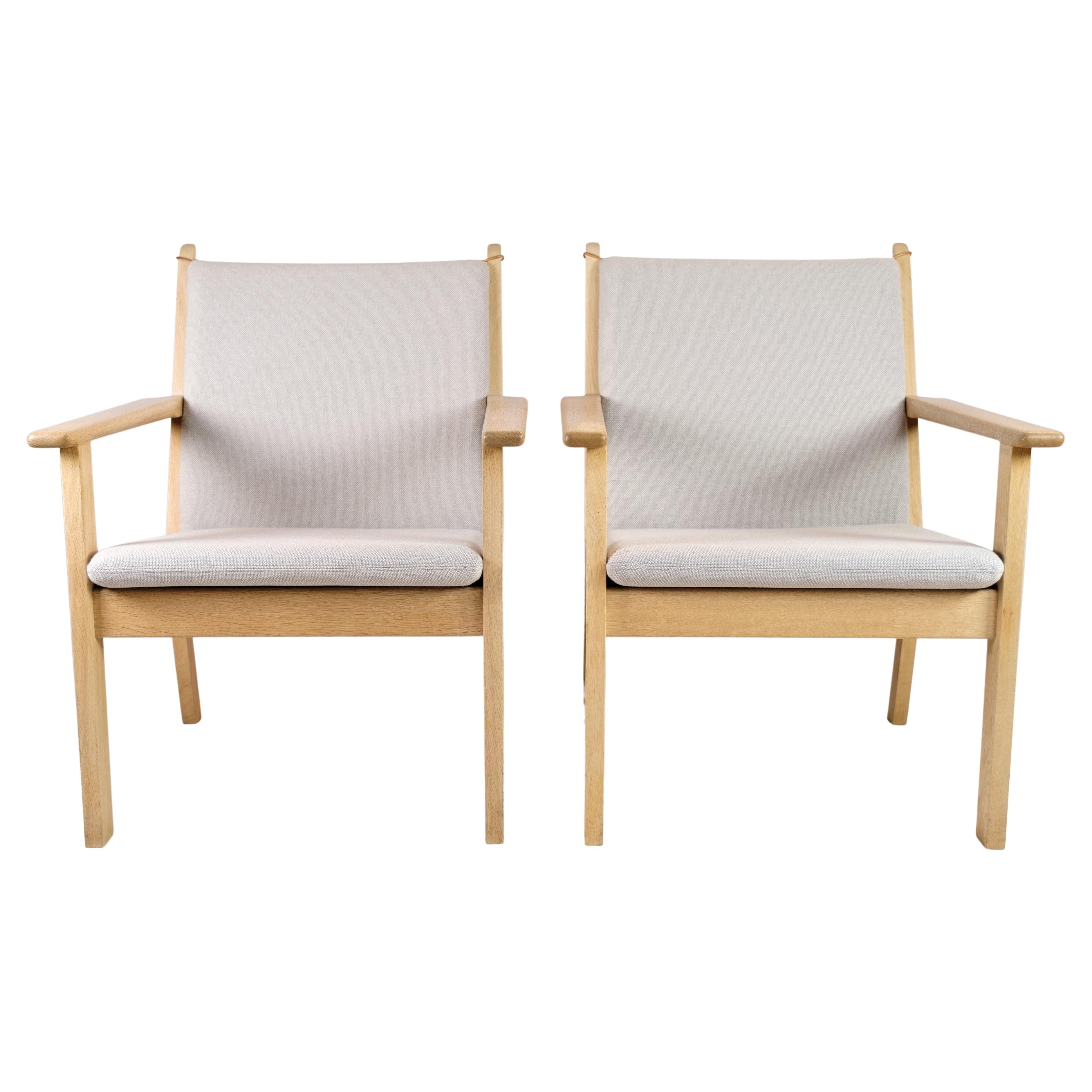 Ensemble de 2 fauteuils modèle Ge284 conçus par Hans J. Wegner et fabriqués par Getama
