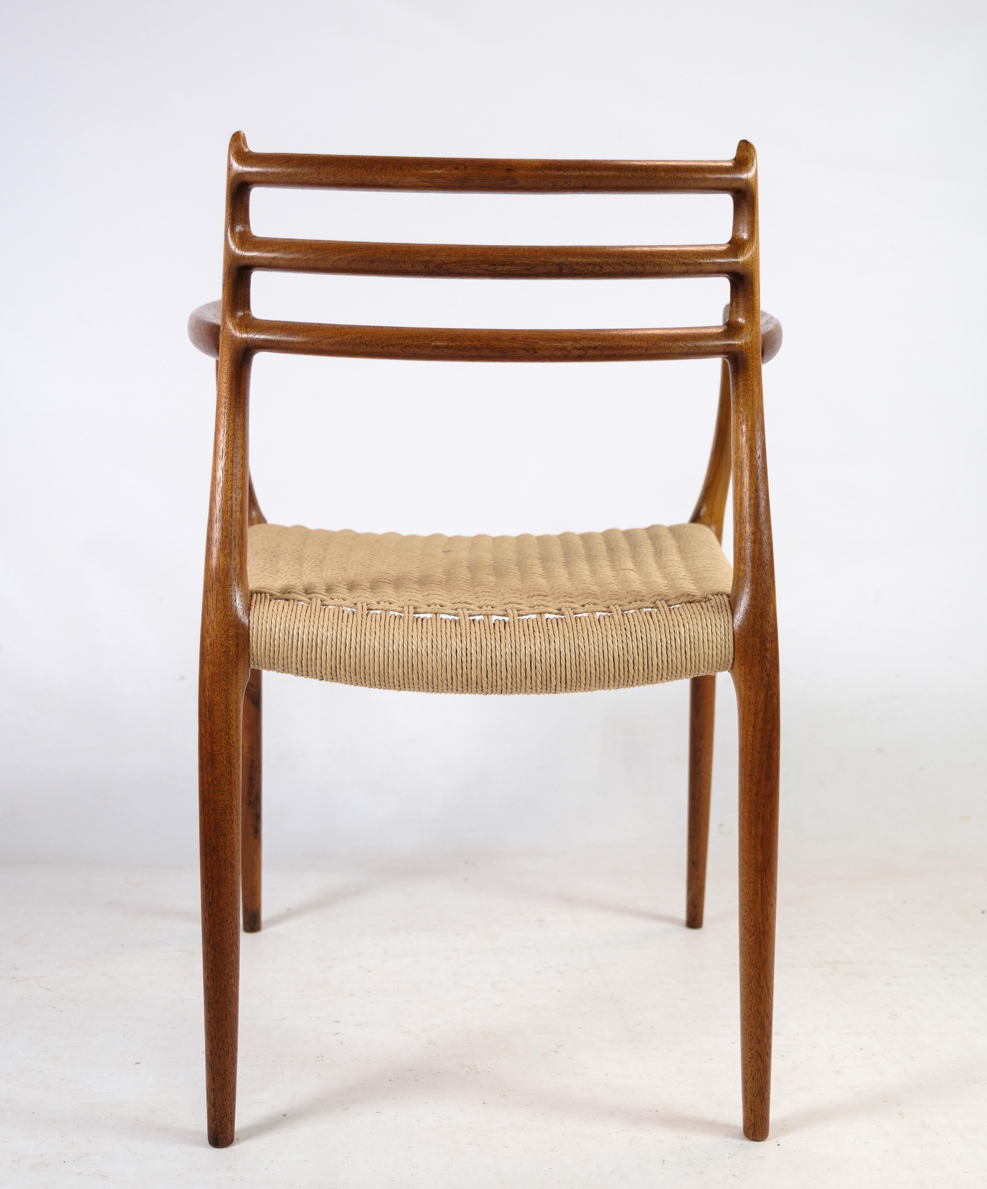 Ensemble de fauteuils, modèle n° 62 en teck par Niels O. Møller dans les années 1962 en vente 1