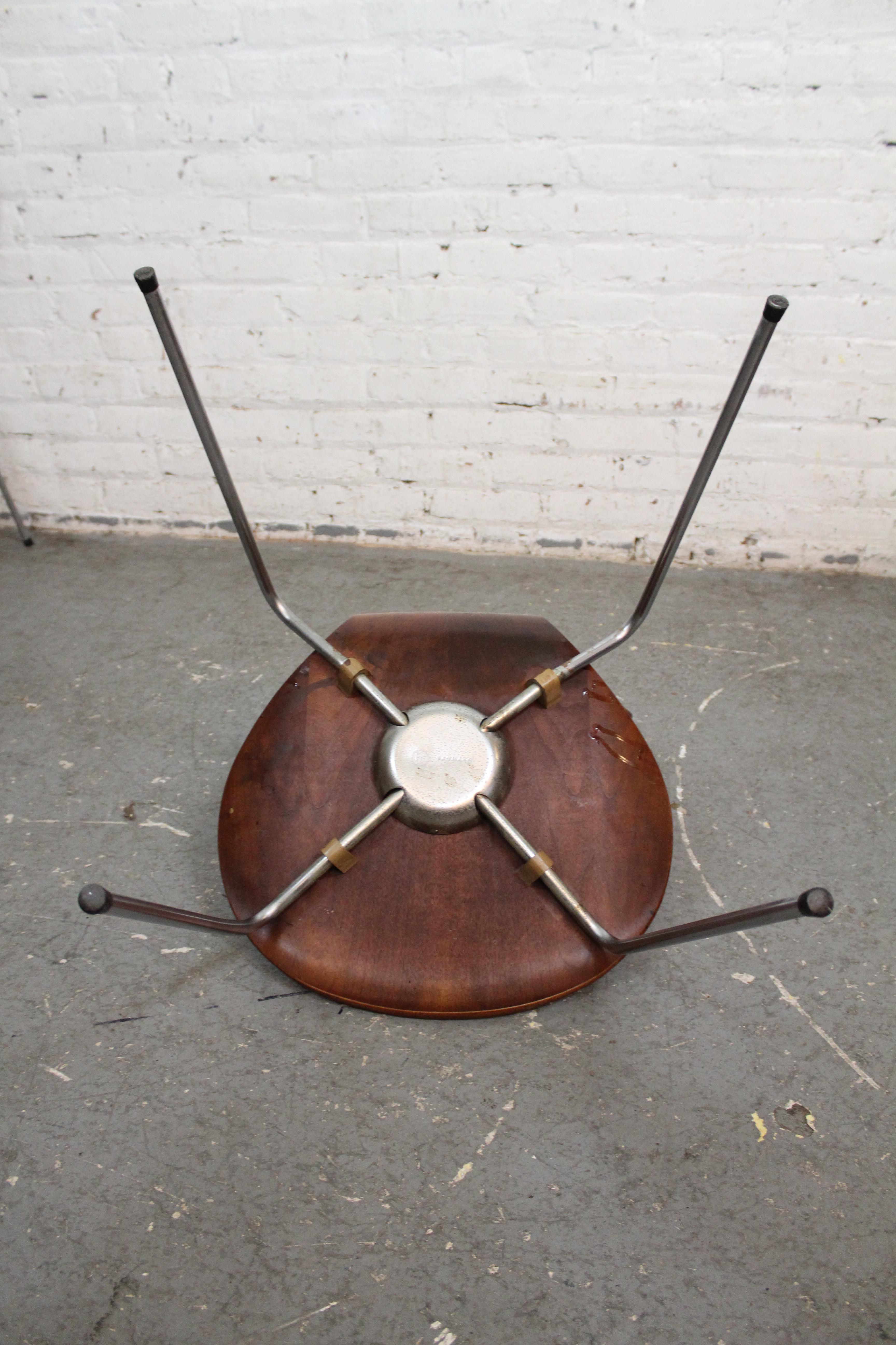 Set of Arne Jacobsen Series 7 (3107) Chairs by Fritz Hansen c. 1950s 11