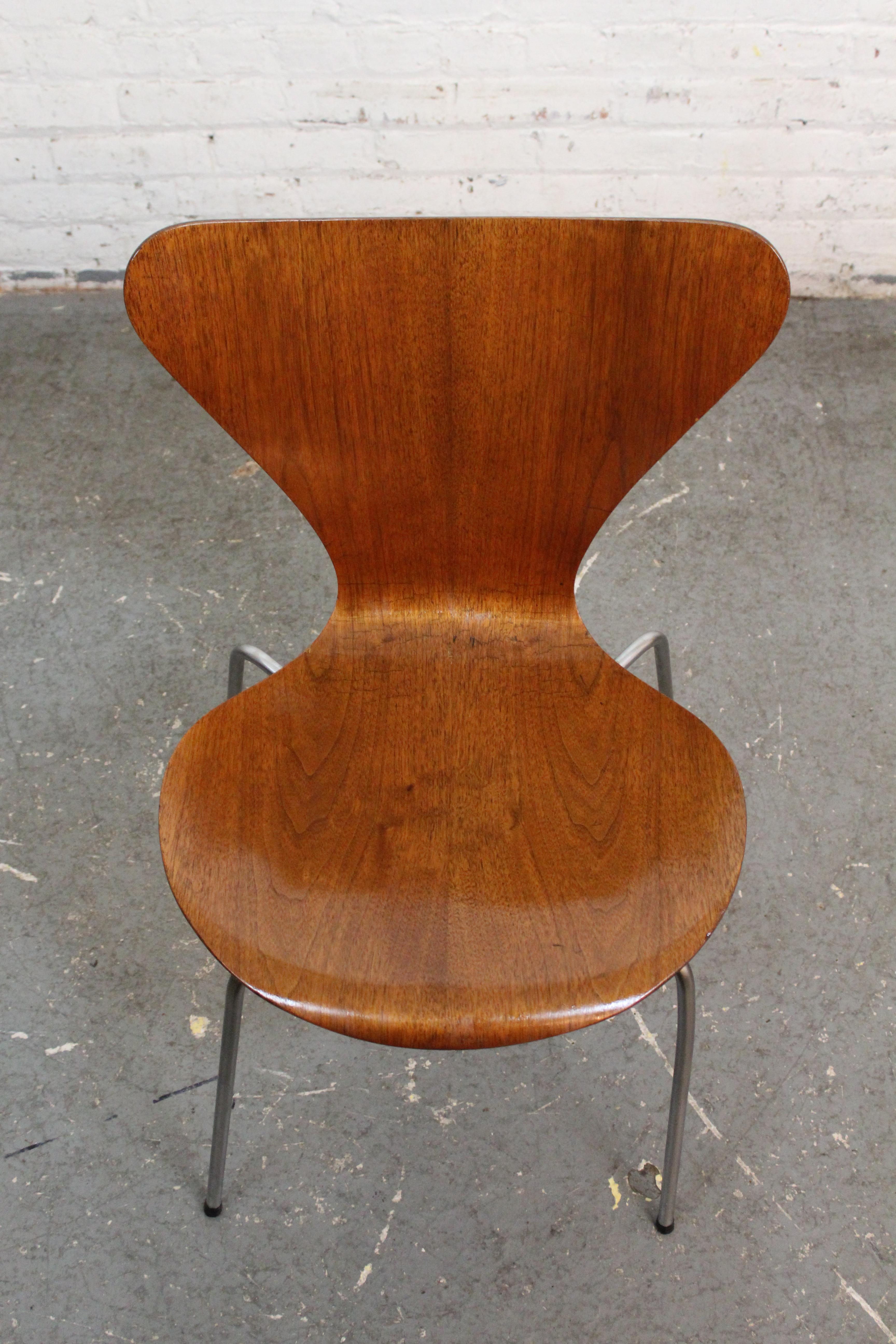 Metal Set of Arne Jacobsen Series 7 (3107) Chairs by Fritz Hansen c. 1950s