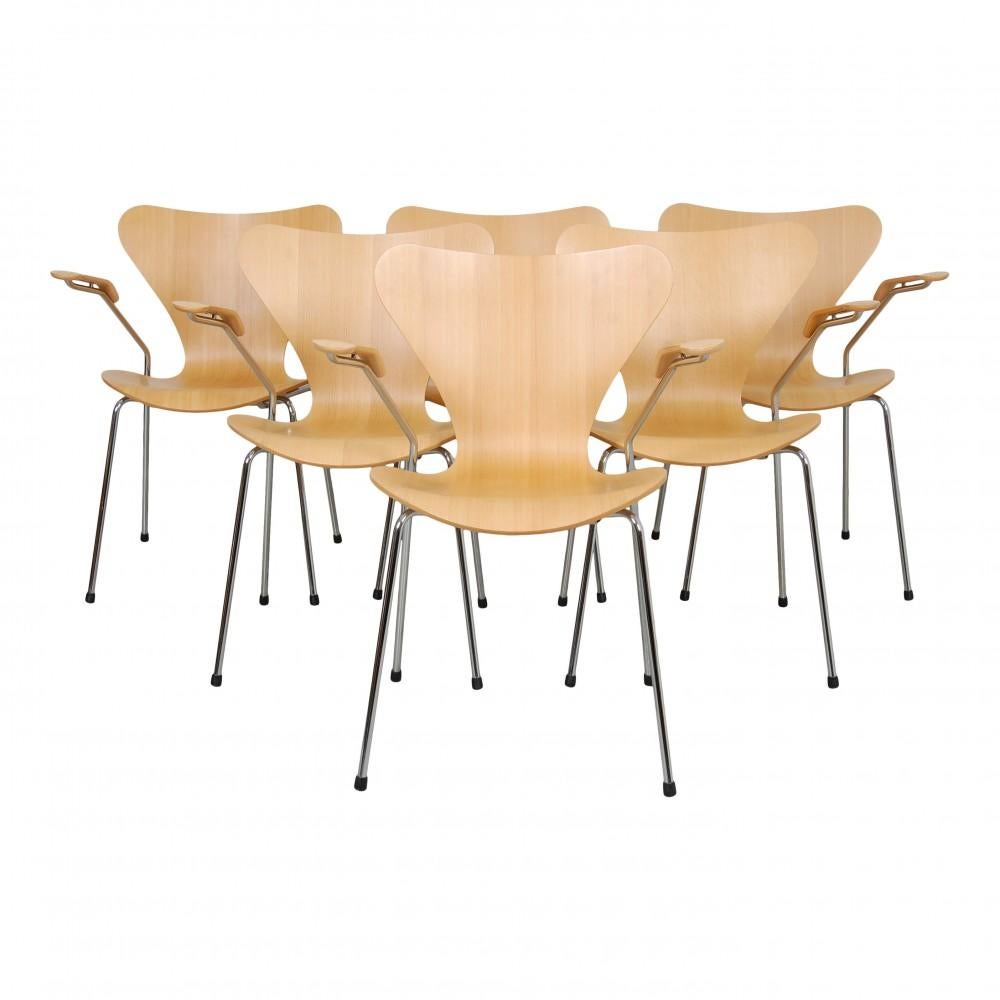 Scandinavian Modern Set of Arne Jacobsen Seven Armchairs in Beech '6' For Sale