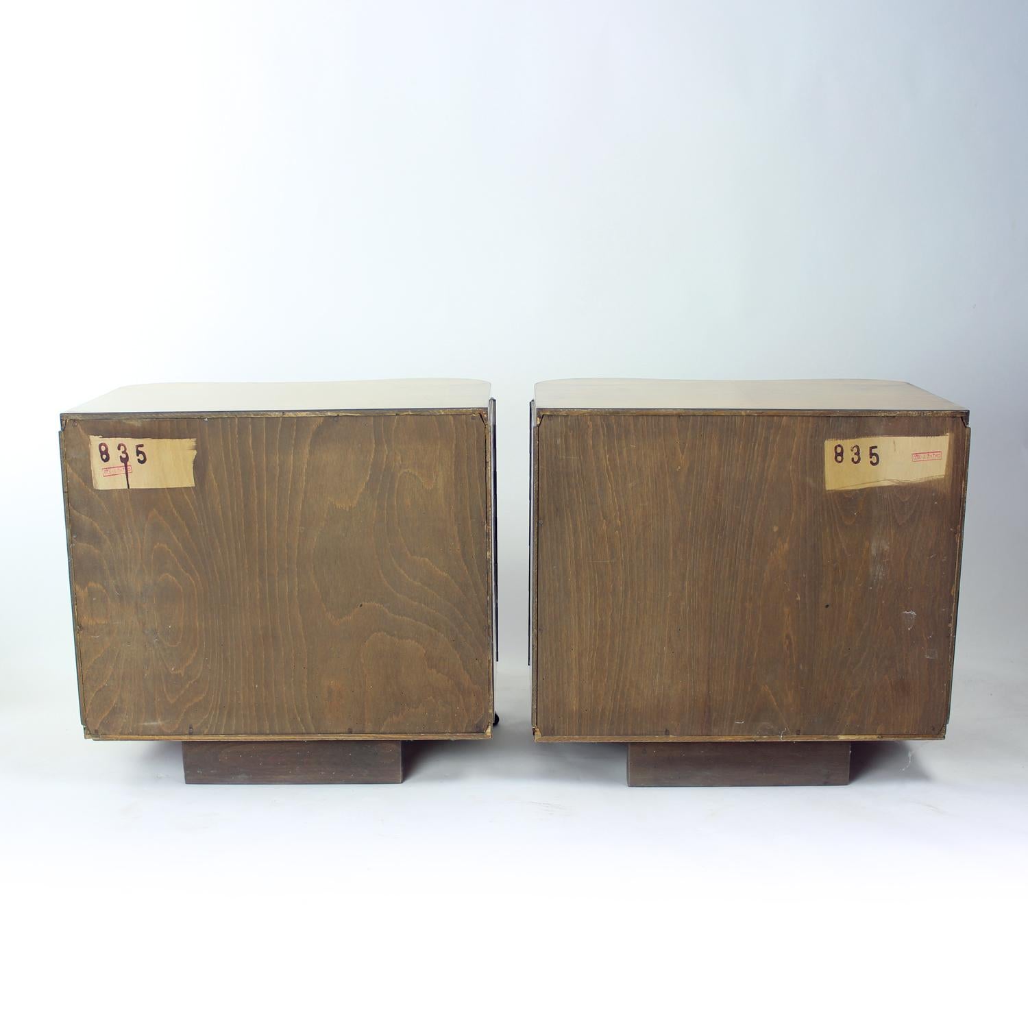 Set Of Art Deco Bedside Tables In Walnut, Czechoslovakia 1940s 11