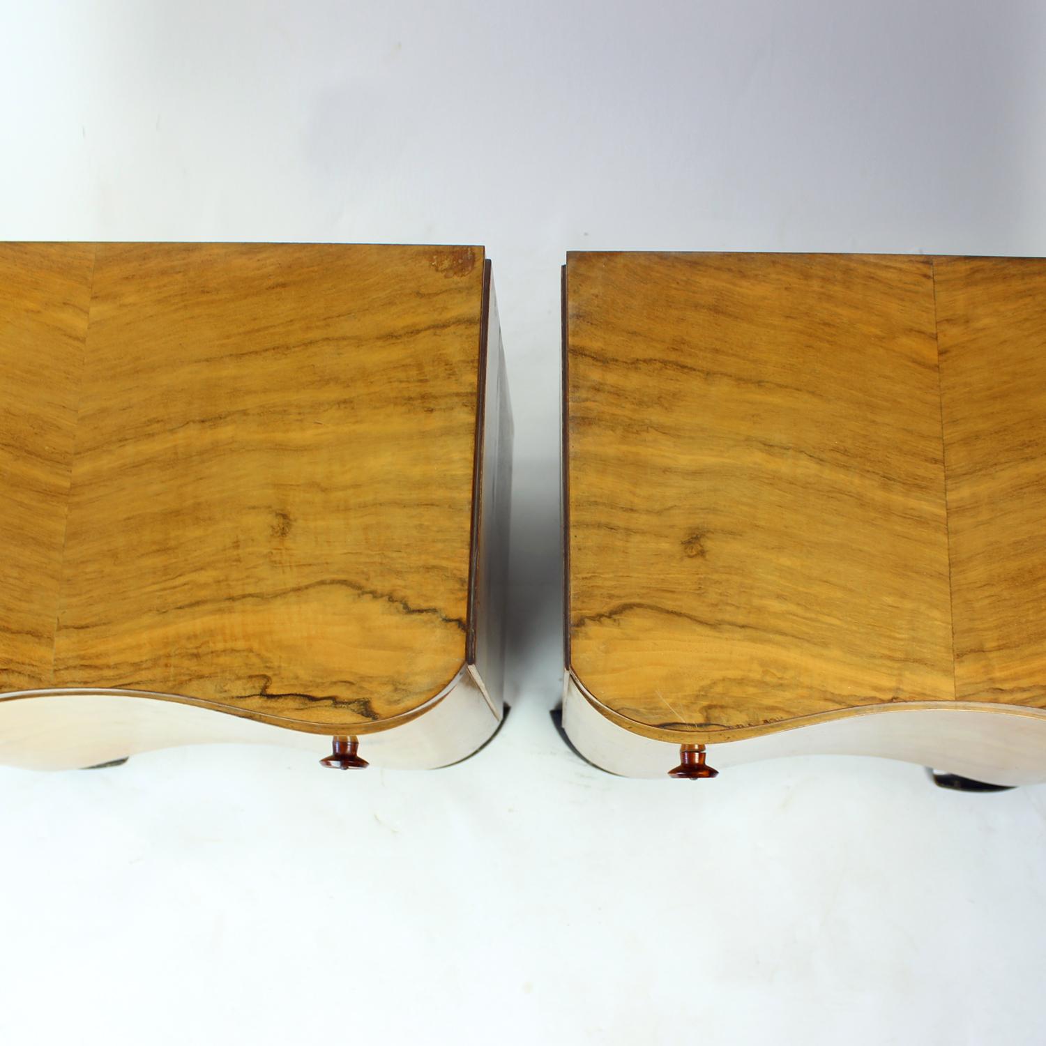 Set Of Art Deco Bedside Tables In Walnut, Czechoslovakia 1940s 2