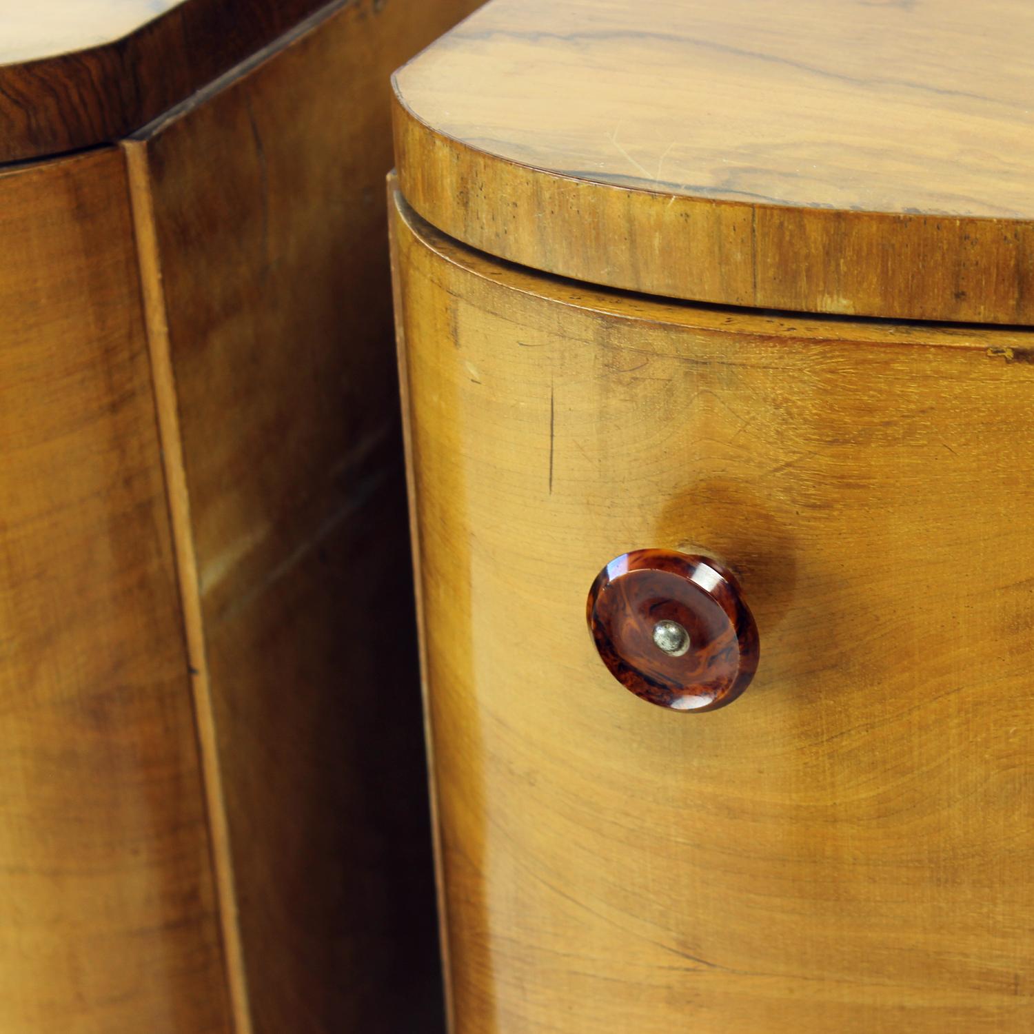 Set Of Art Deco Bedside Tables In Walnut, Czechoslovakia 1940s 5