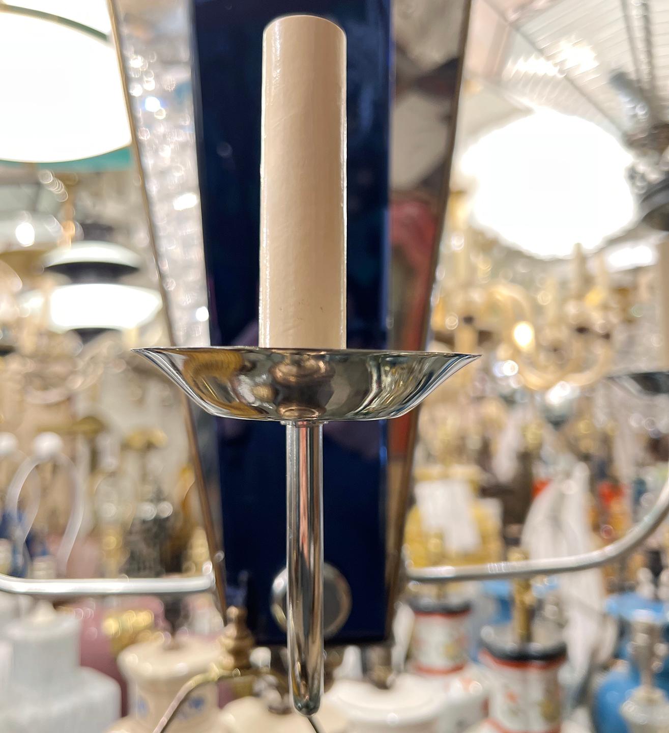 Milieu du XIXe siècle Ensemble de  Lustres Art déco, vendus à l'unité en vente