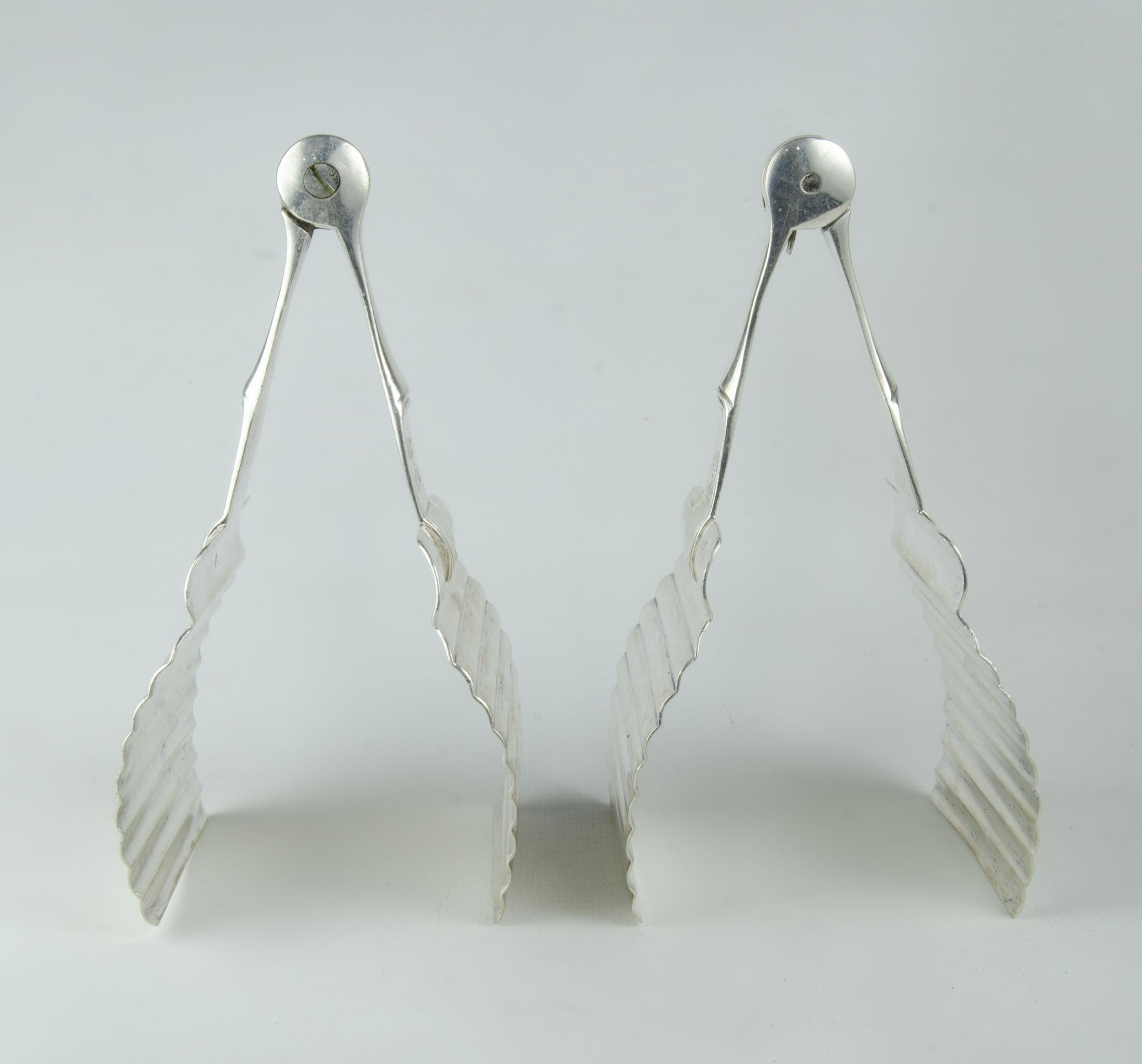 Art Déco Set di pinze per asparagi articolate in argento placcato Art Decó di Christofle, Francia in vendita