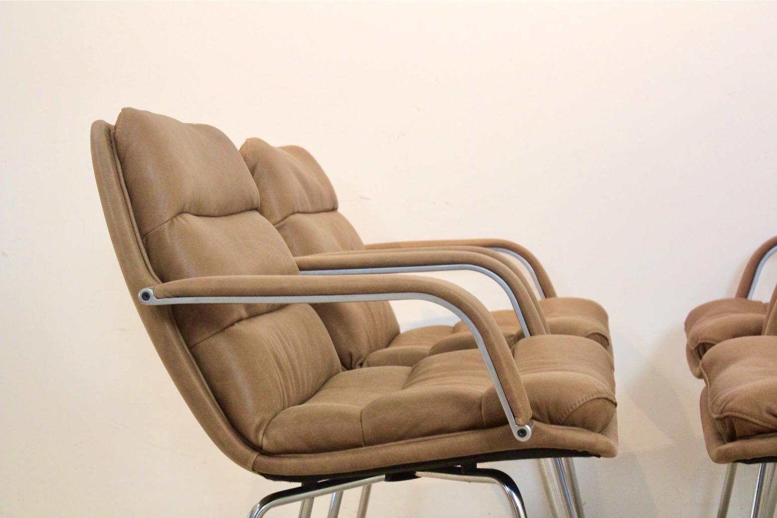 Ensemble de chaises de direction Artifort Channel de Geoffrey Harcourt en vente 3