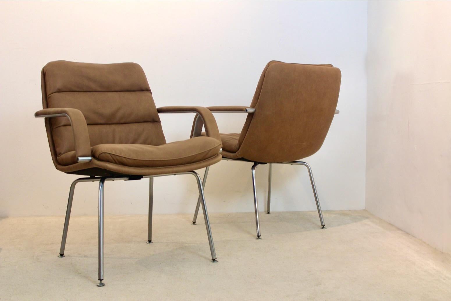 Ensemble de chaises de direction Artifort Channel de Geoffrey Harcourt en vente 1