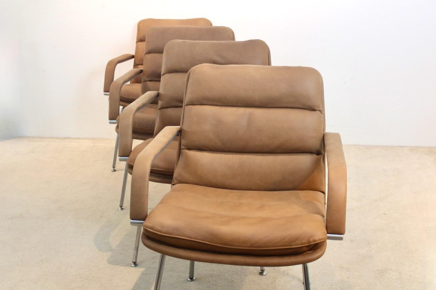Ensemble de chaises de direction Artifort Channel de Geoffrey Harcourt en vente 2