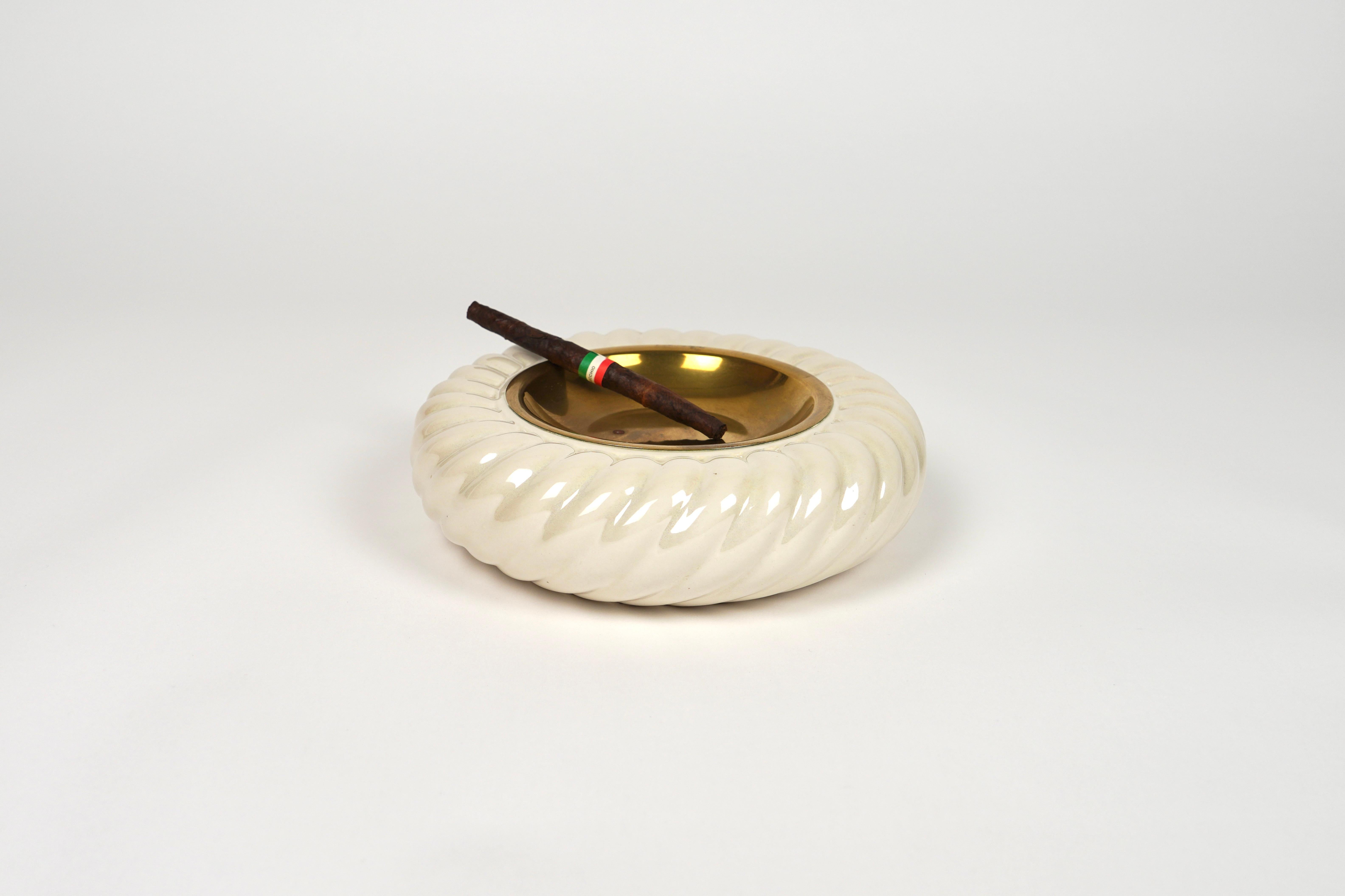 Set of Ashtray and Lighter in Ceramic and Brass by Tommaso Barbi, Italy 1970s For Sale 2
