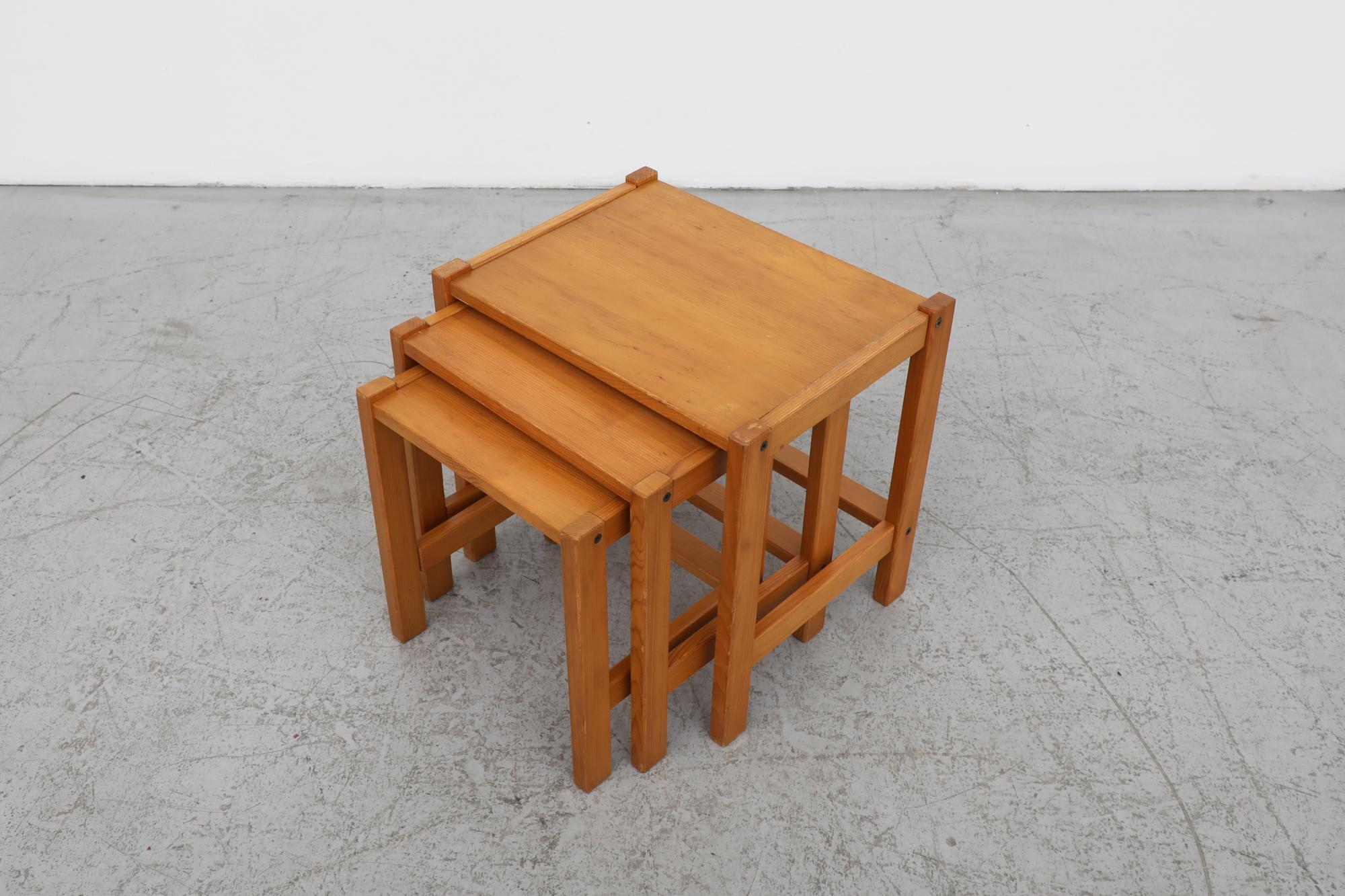 Mid-Century Modern Set of Ate Van Apeldoorn Inspired Mid-Century Nesting Tables For Sale
