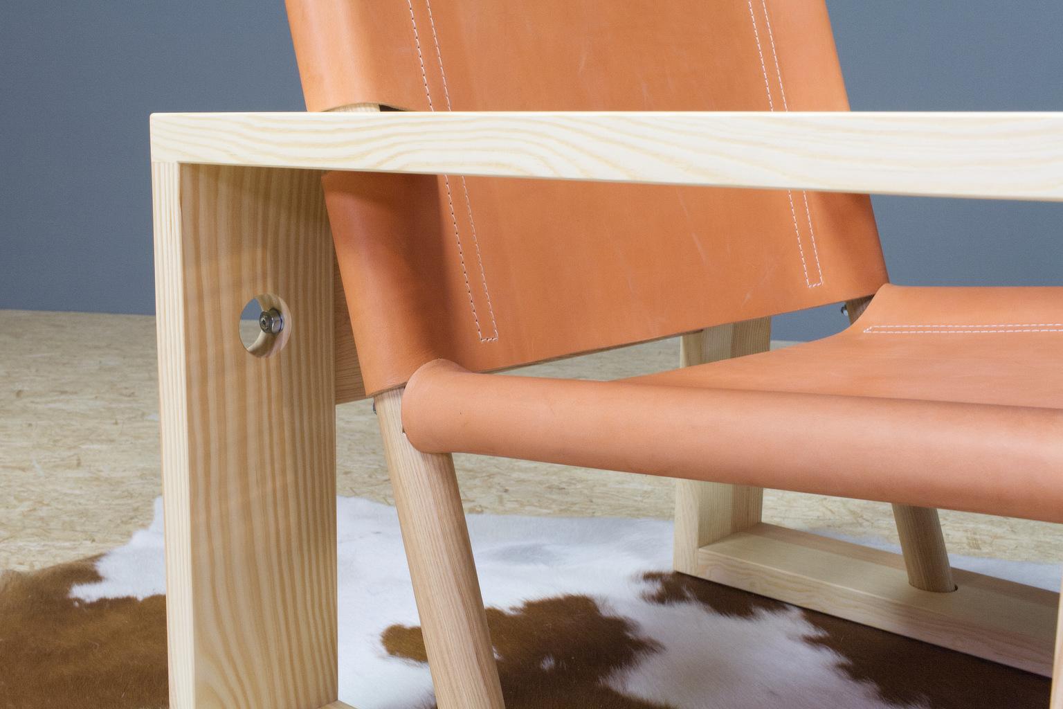 Set of Ate Van Apeldoorn Lounge Chairs in Pine and Leather, Model 'stokkenstoel' For Sale 1